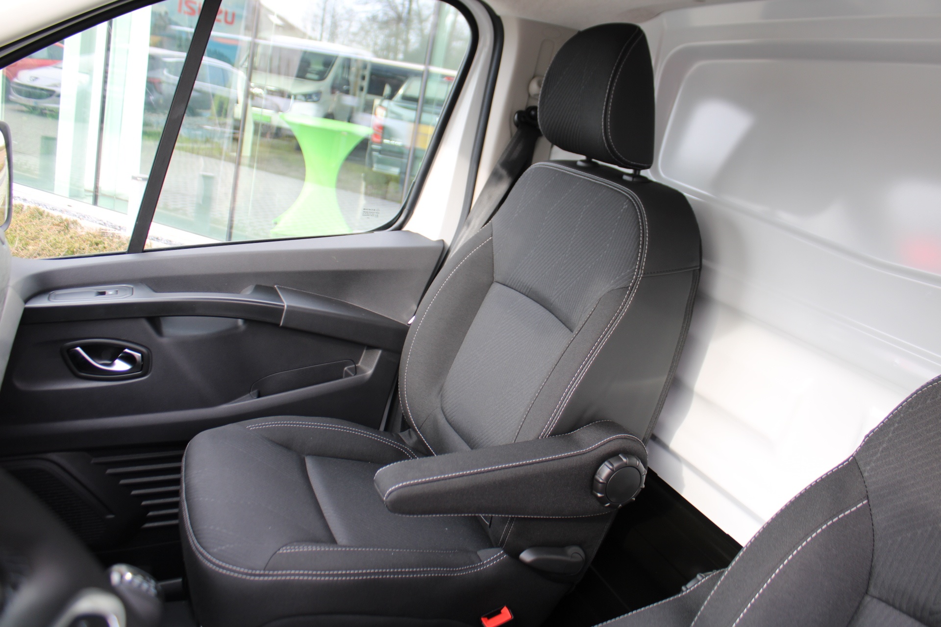 Nissan Primastar Van L2H1 150pk DCT N-Connecta + Cargo Pack