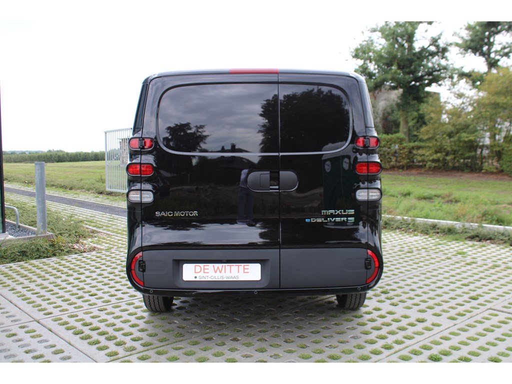 Maxus e-Deliver5 64kW L1H1