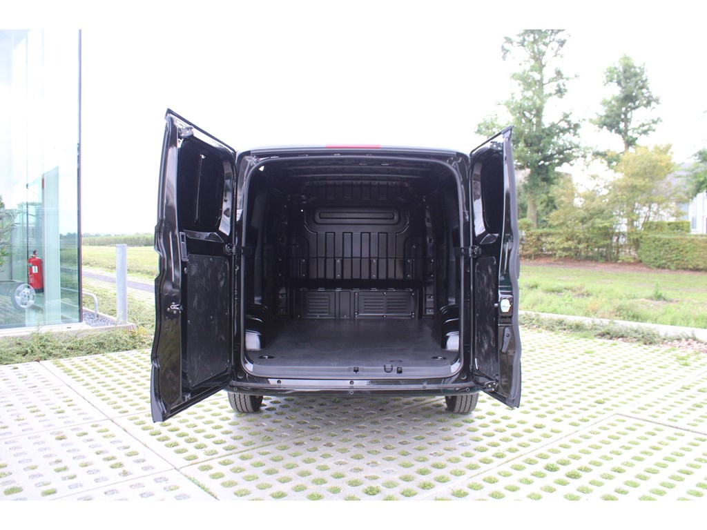 Maxus e-Deliver5 64kW L1H1