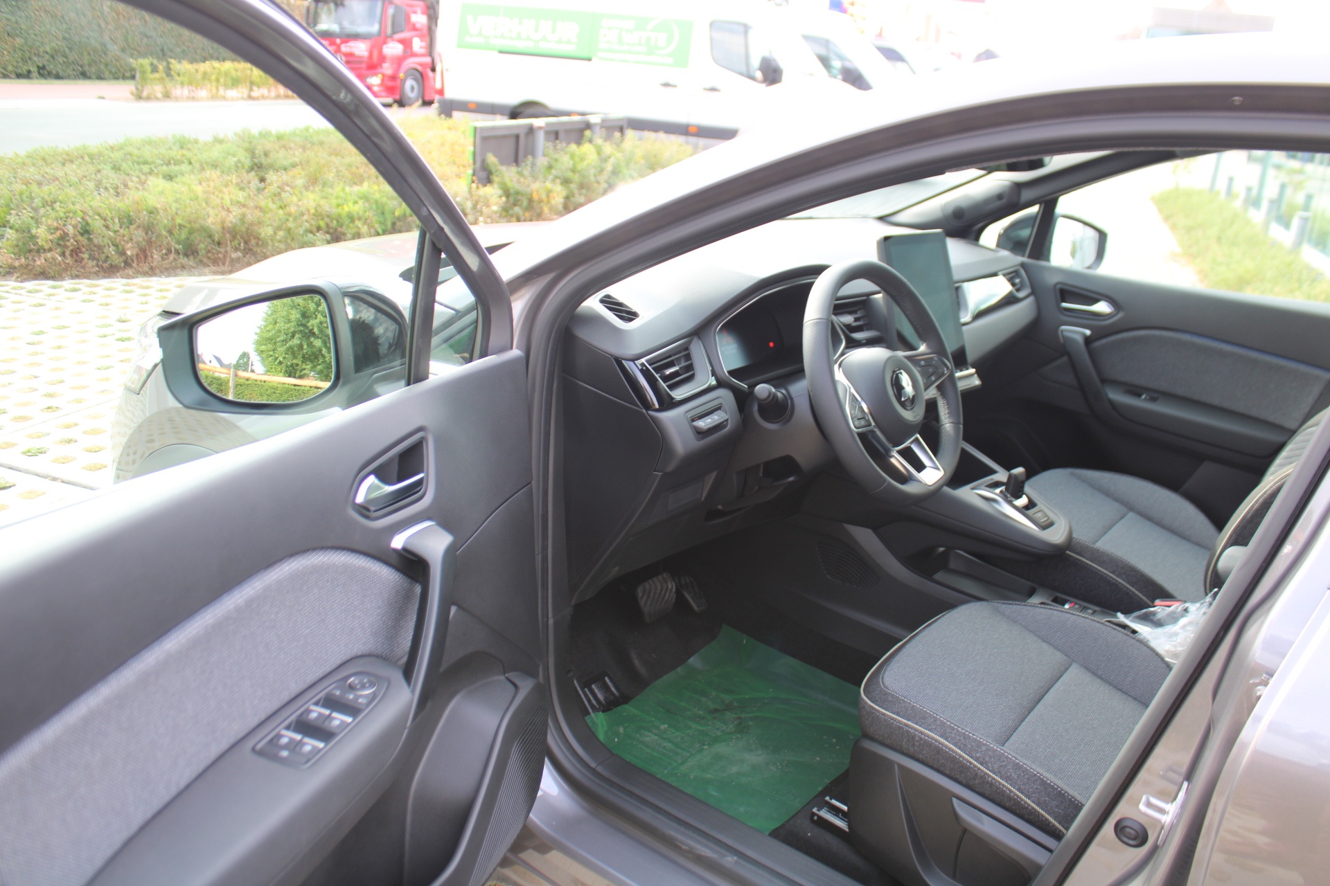 Mitsubishi Grandis Intense+ 1.8 HEV
