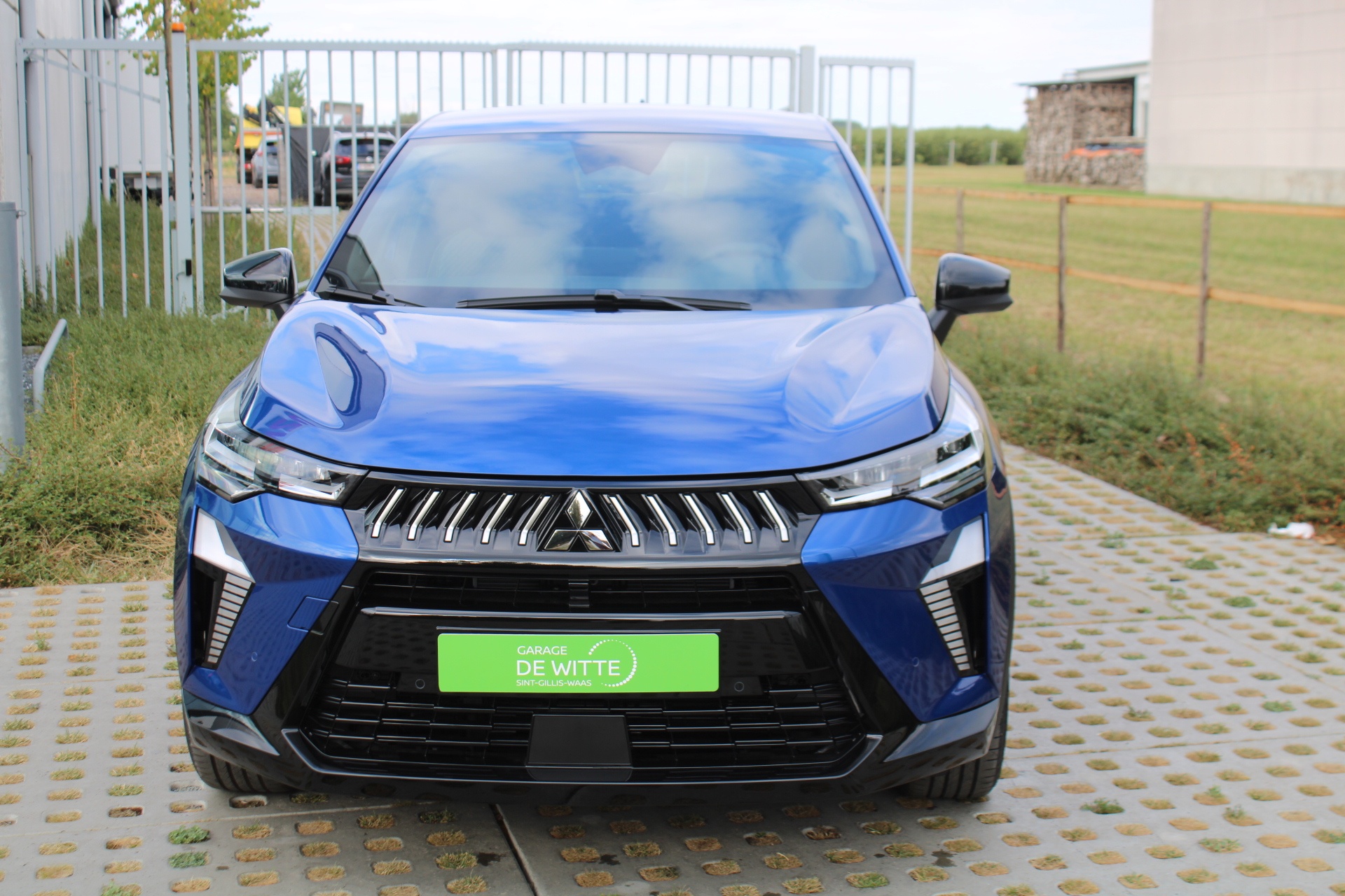 Mitsubishi Grandis Intense+ 1.8 HEV