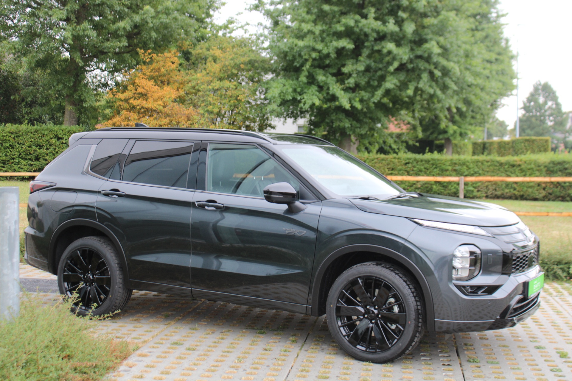 Mitsubishi Outlander Black Edition PHEV