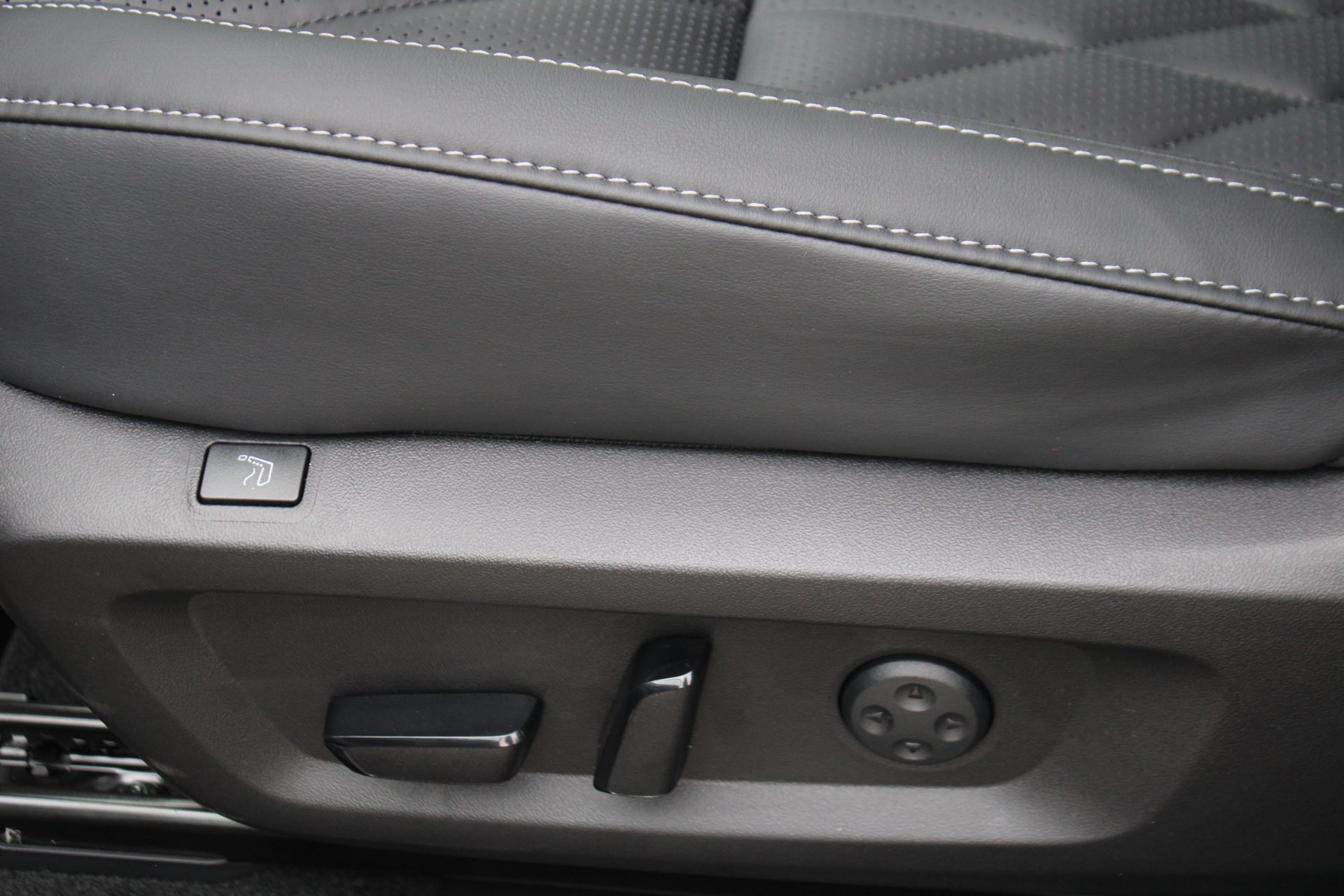 Mitsubishi Outlander Black Edition PHEV