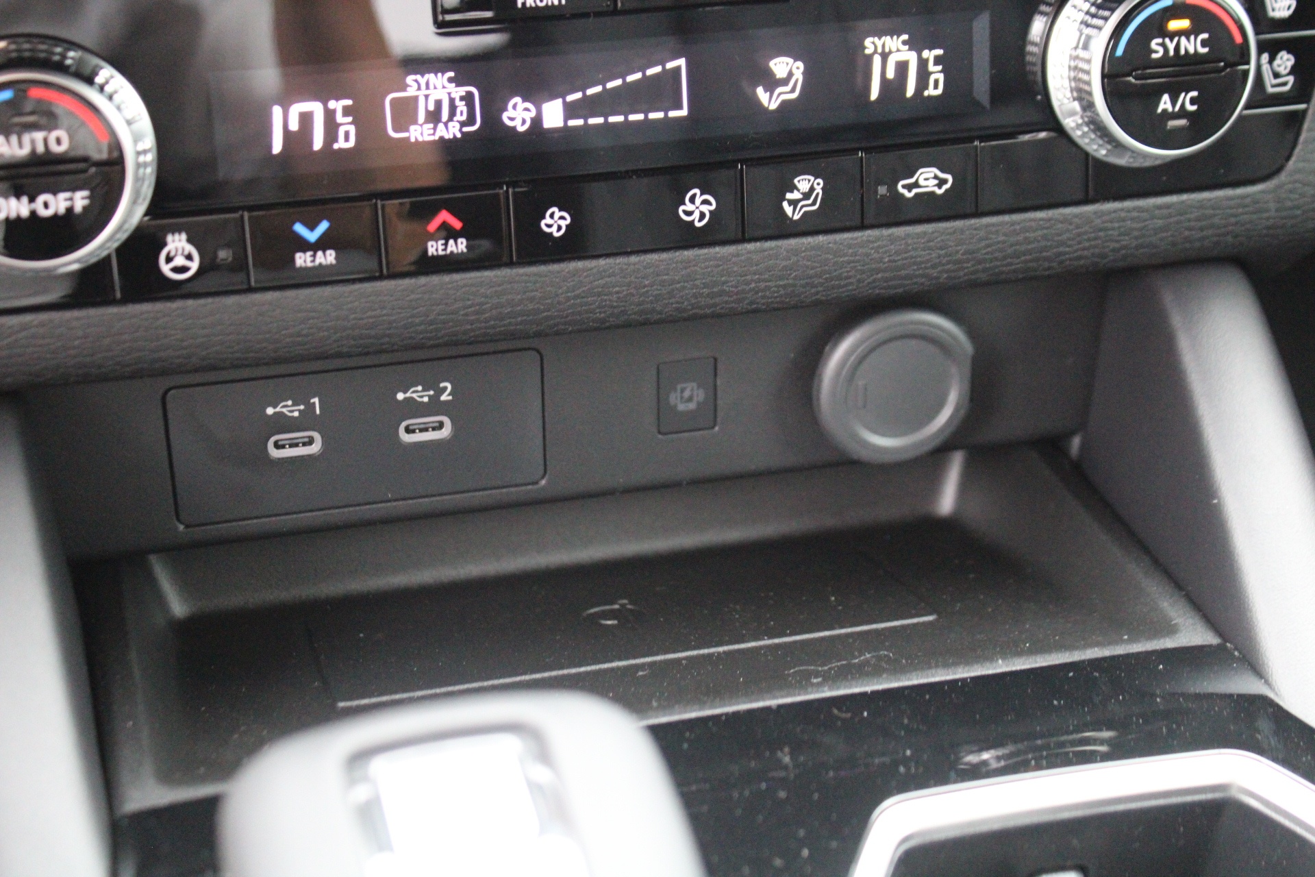 Mitsubishi Outlander Black Edition PHEV