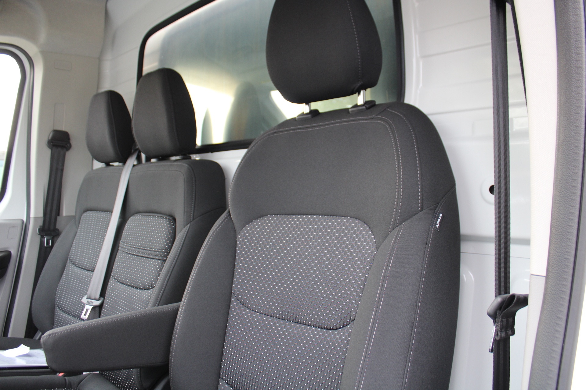 Maxus Deliver9 OPEN LAADBAK MET TOOLBOX L3H0 LUXURY RWD
