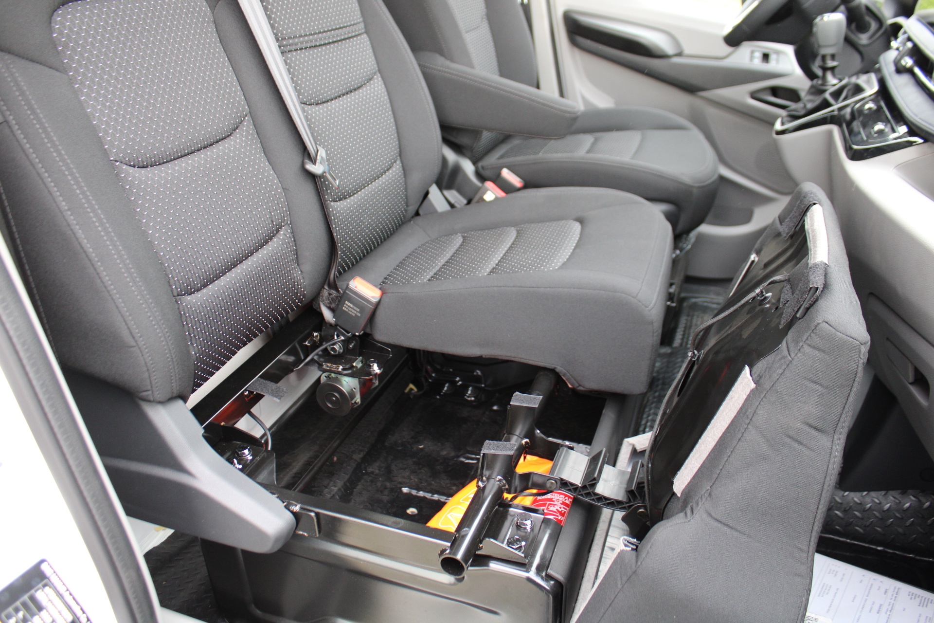 Maxus Deliver9 OPEN LAADBAK MET TOOLBOX L3H0 LUXURY RWD