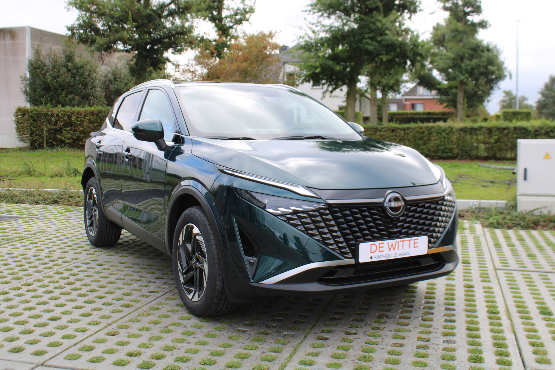 Nissan QASHQAI e-Power N-Connecta + Glass Roof + Cold Pack