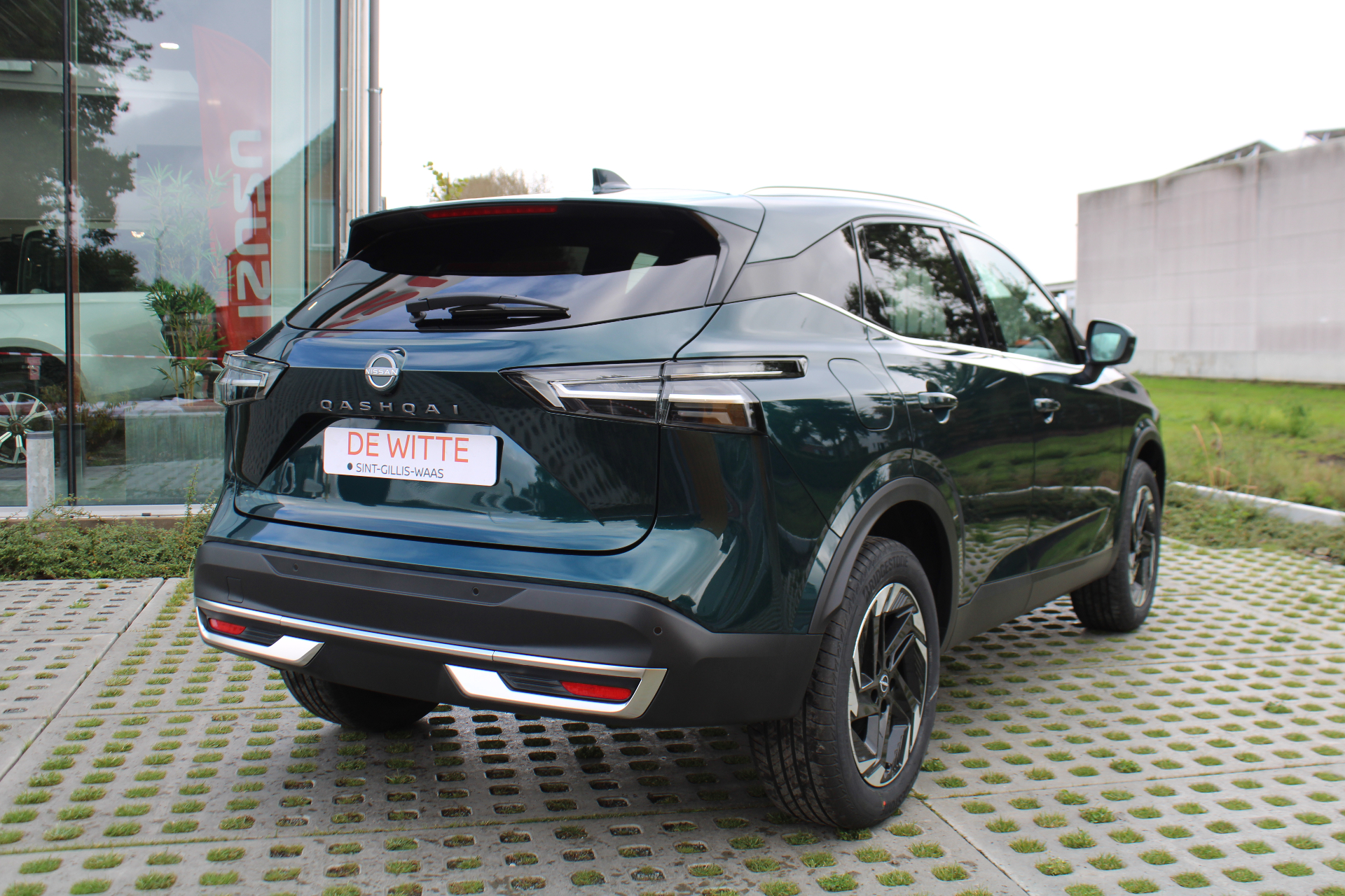Nissan QASHQAI e-Power N-Connecta + Glass Roof + Cold Pack