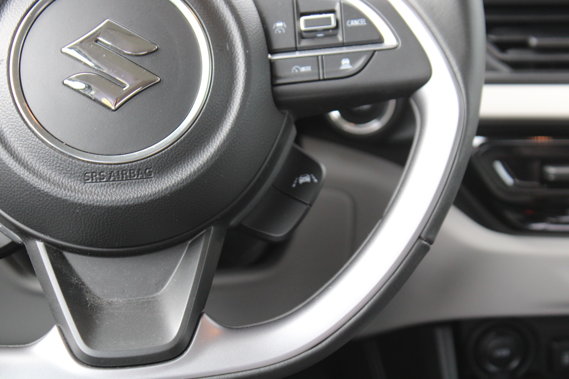 Suzuki Swift Grand Luxe