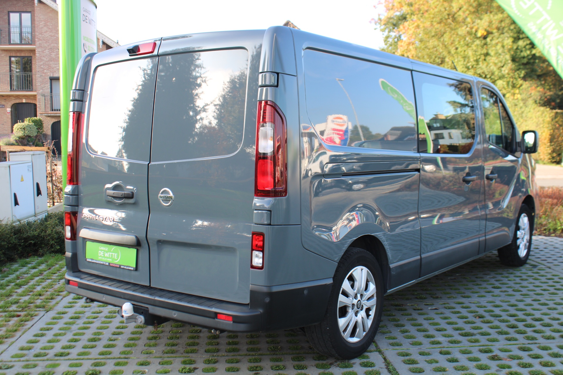 Nissan Primastar Tekna L2H1 3T 2.0 dCi