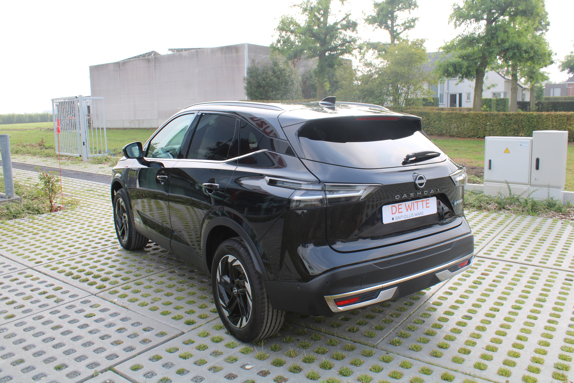 Nissan QASHQAI e-Power N-Connecta + Glass Roof + Cold Pack