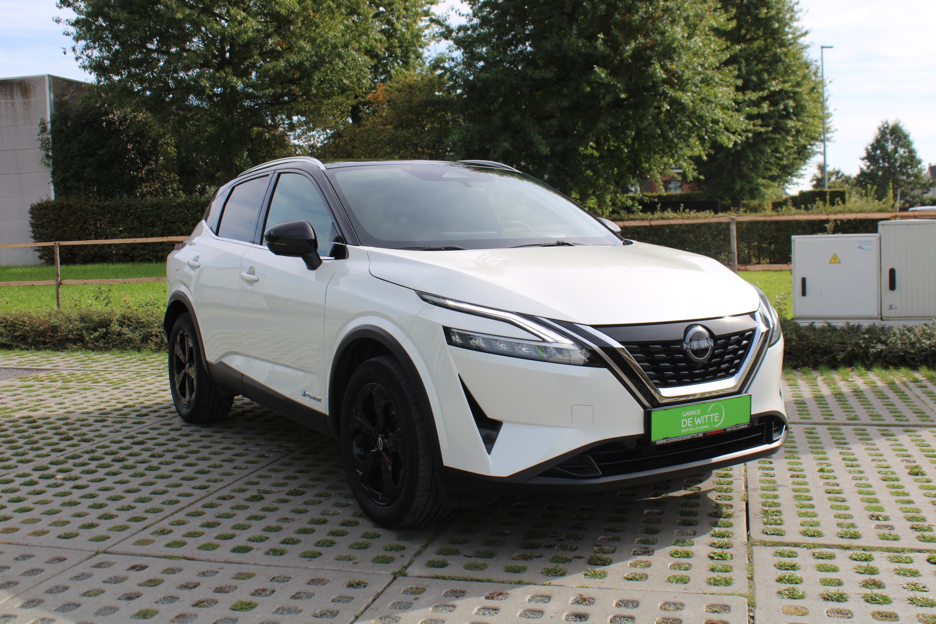 Nissan QASHQAI Kuro edition + TECH PACK e-POWER