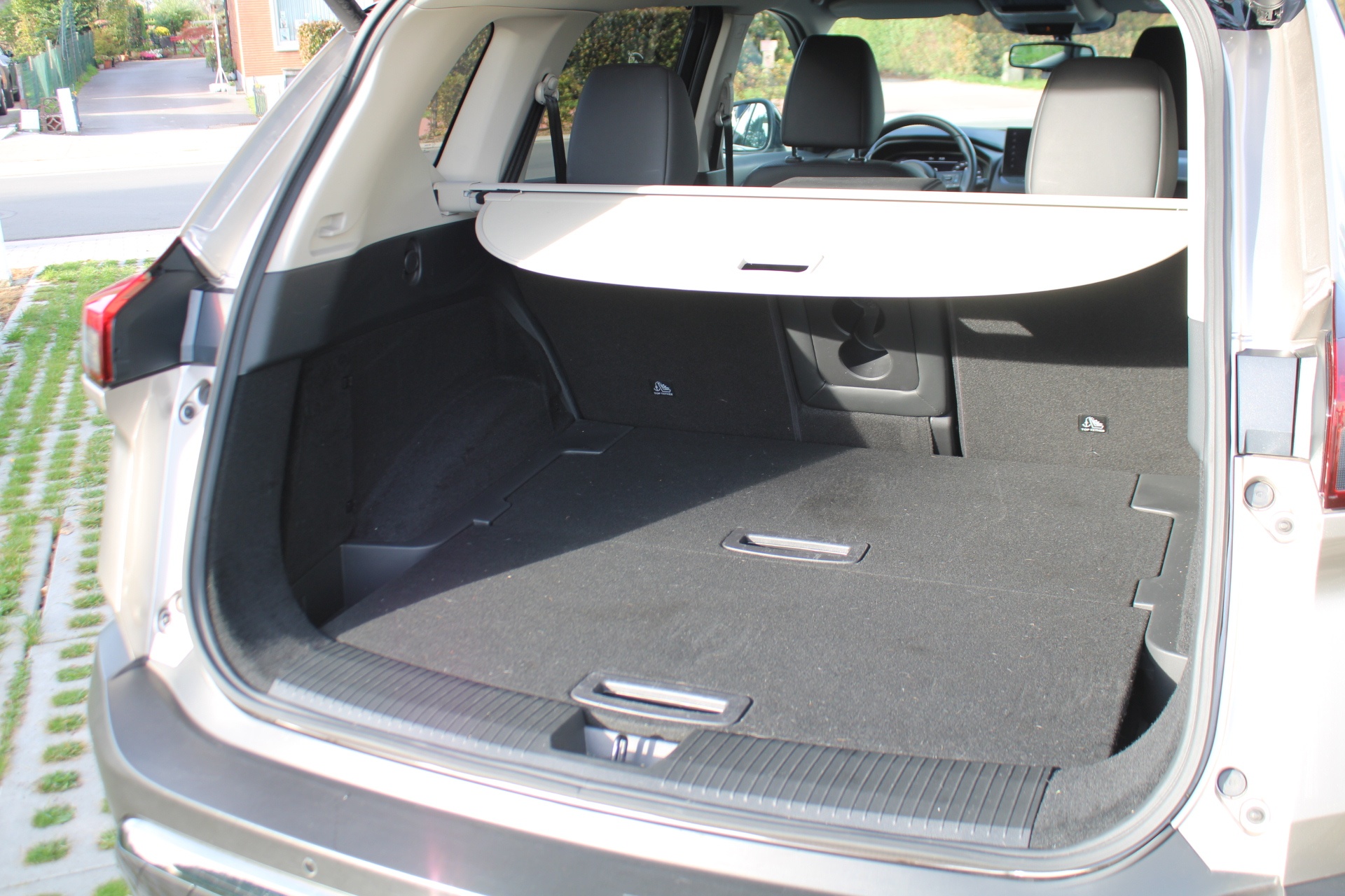 Nissan X-Trail e-POWER N-Trek met 20″ lichtmetalen velgen