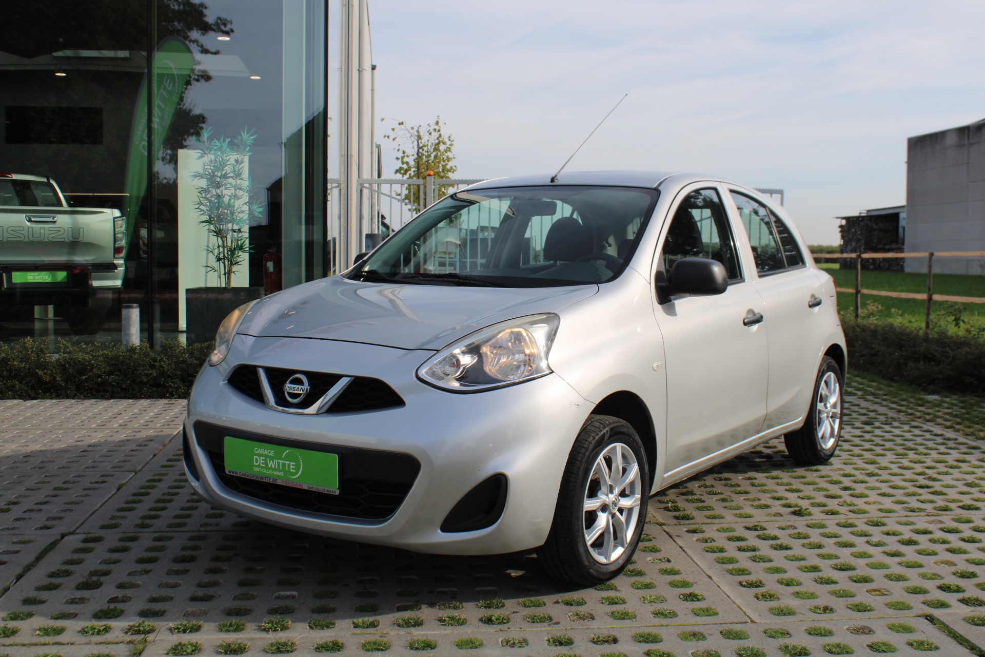 Nissan Micra Visia