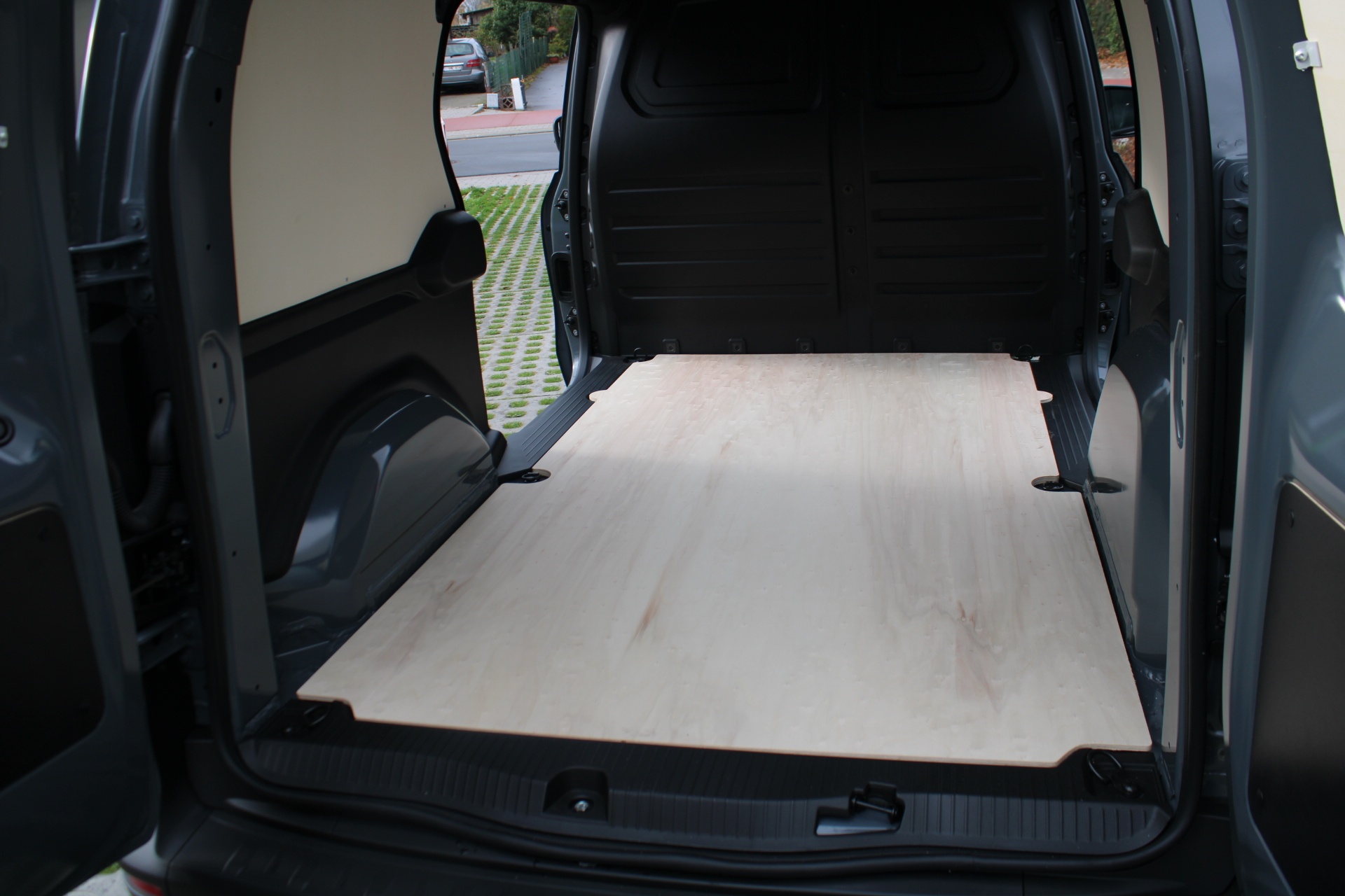 Nissan Townstar VAN L2H1 Tekna 130pk (Automaat) + Cargo Pack + 2e Schuifdeur