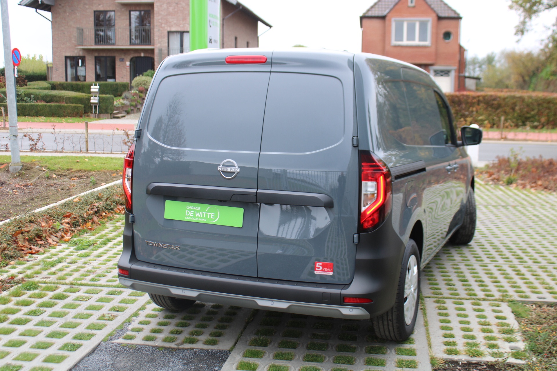 Nissan Townstar VAN L2H1 Tekna 130pk (Automaat) + Cargo Pack + 2e Schuifdeur