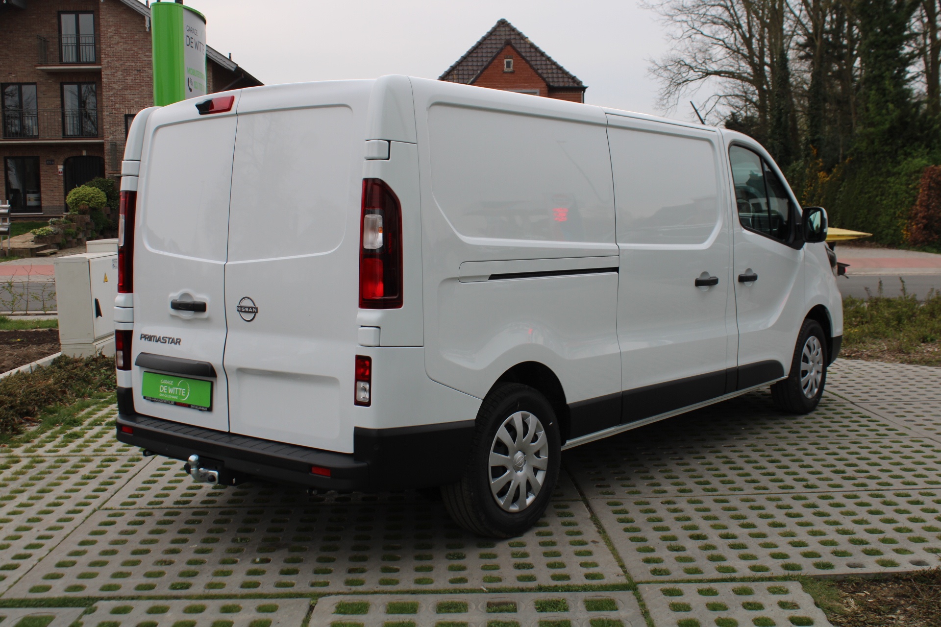 Nissan Primastar Van L2H1 150pk N-Connecta + Cargo Pack + Trekhaak
