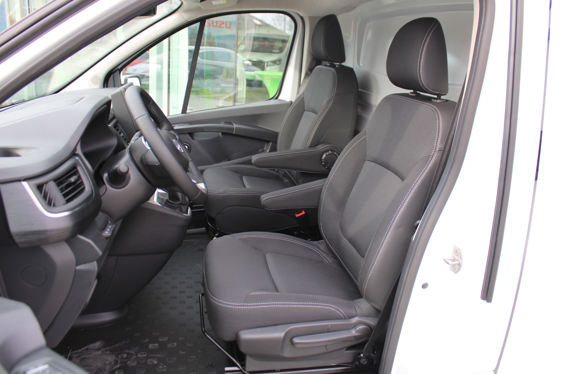 Nissan Primastar Van L2H1 150pk DCT N-Connecta + Schuifdeur links & rechts