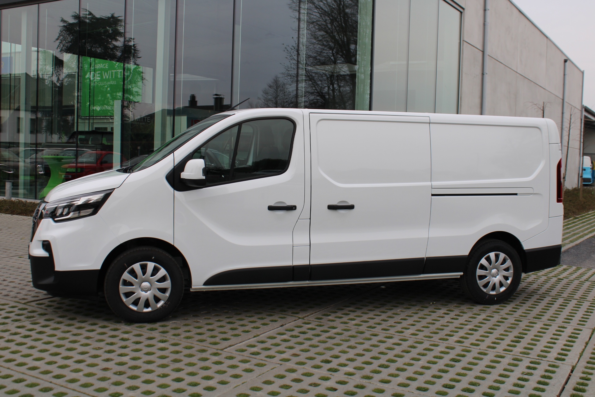 Nissan Primastar Van L2H1 150pk DCT N-Connecta + Schuifdeur links & rechts
