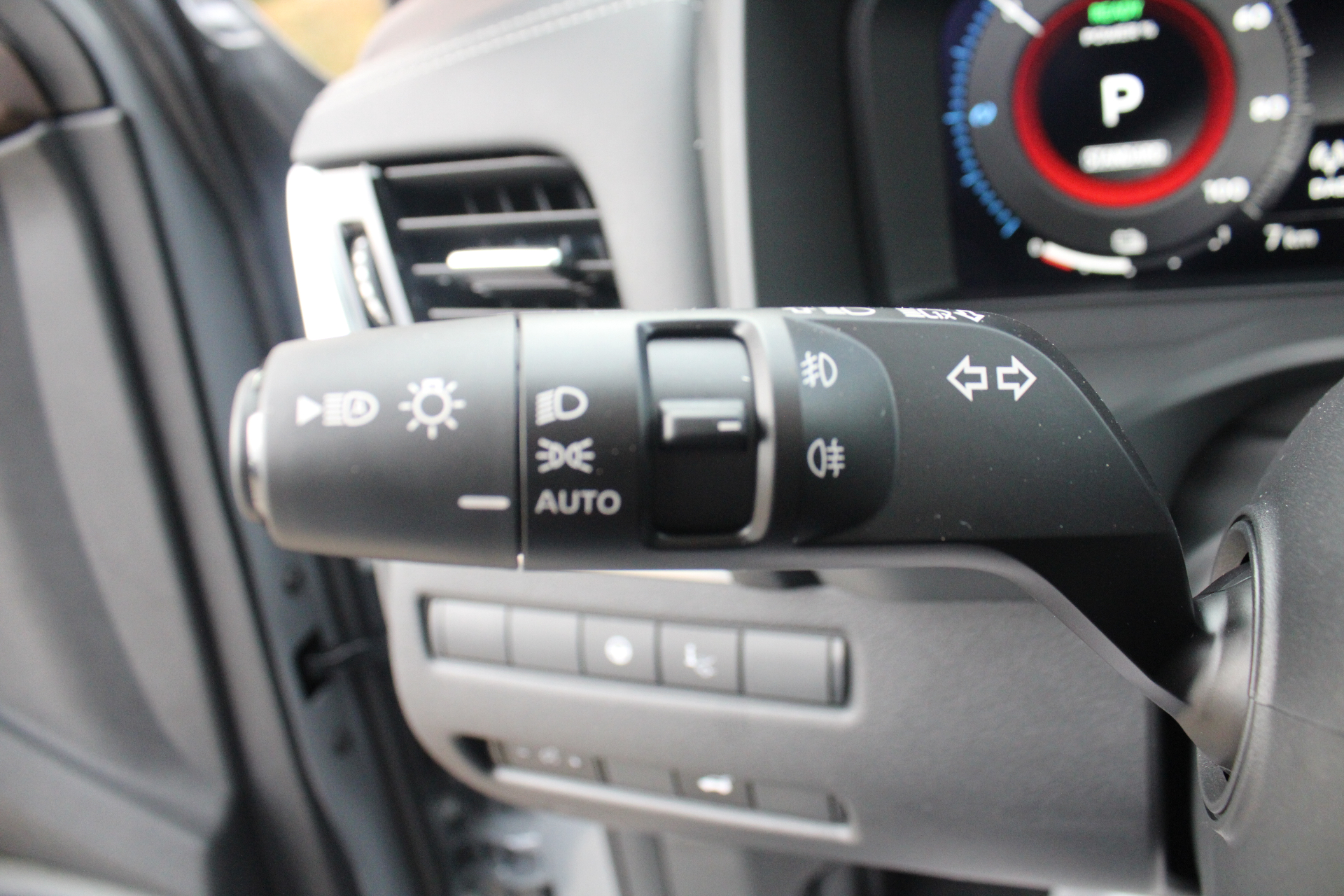 Nissan X-Trail e-Power Tekna + Glass Roof