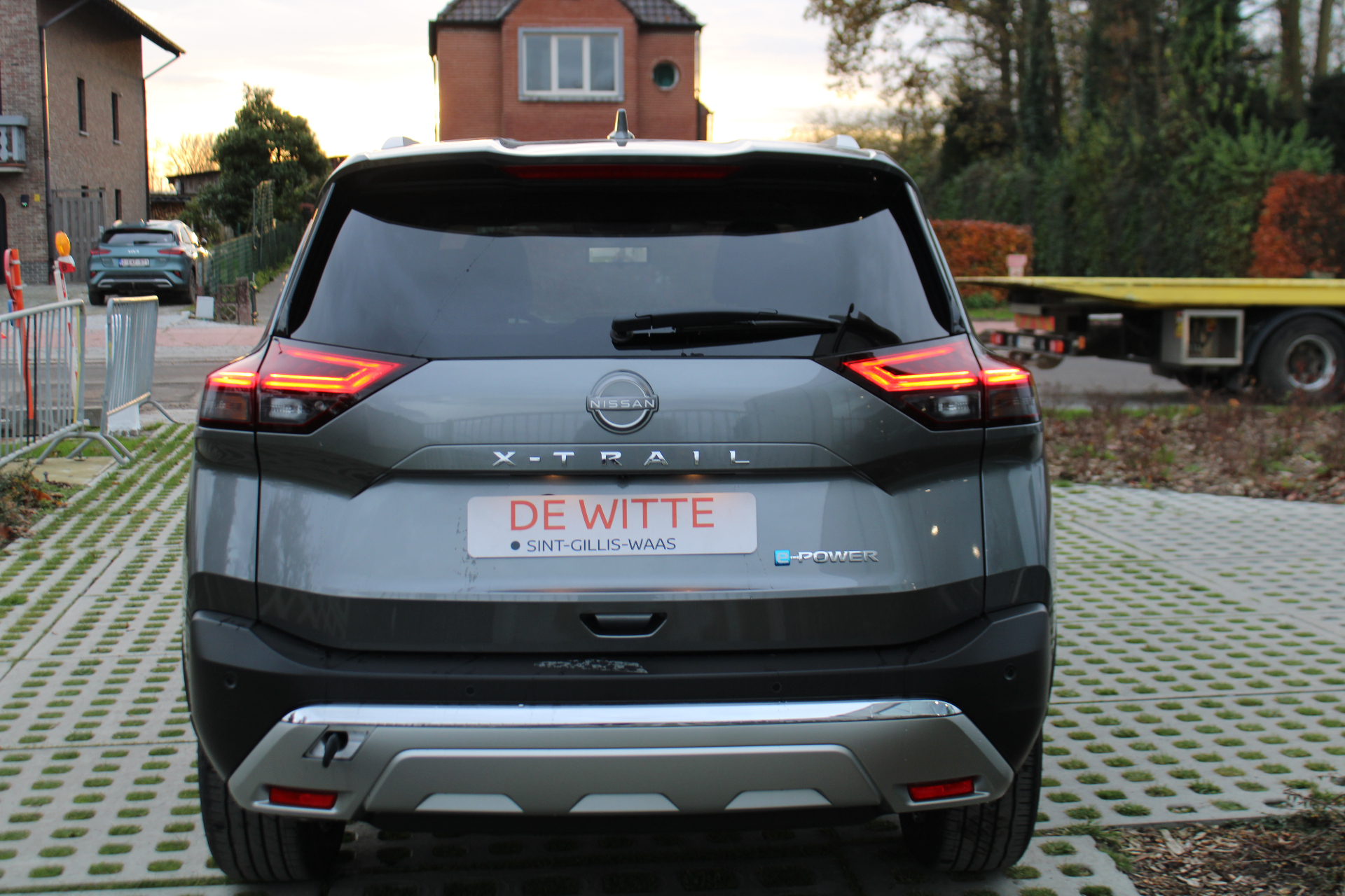 Nissan X-Trail e-Power Tekna + Glass Roof