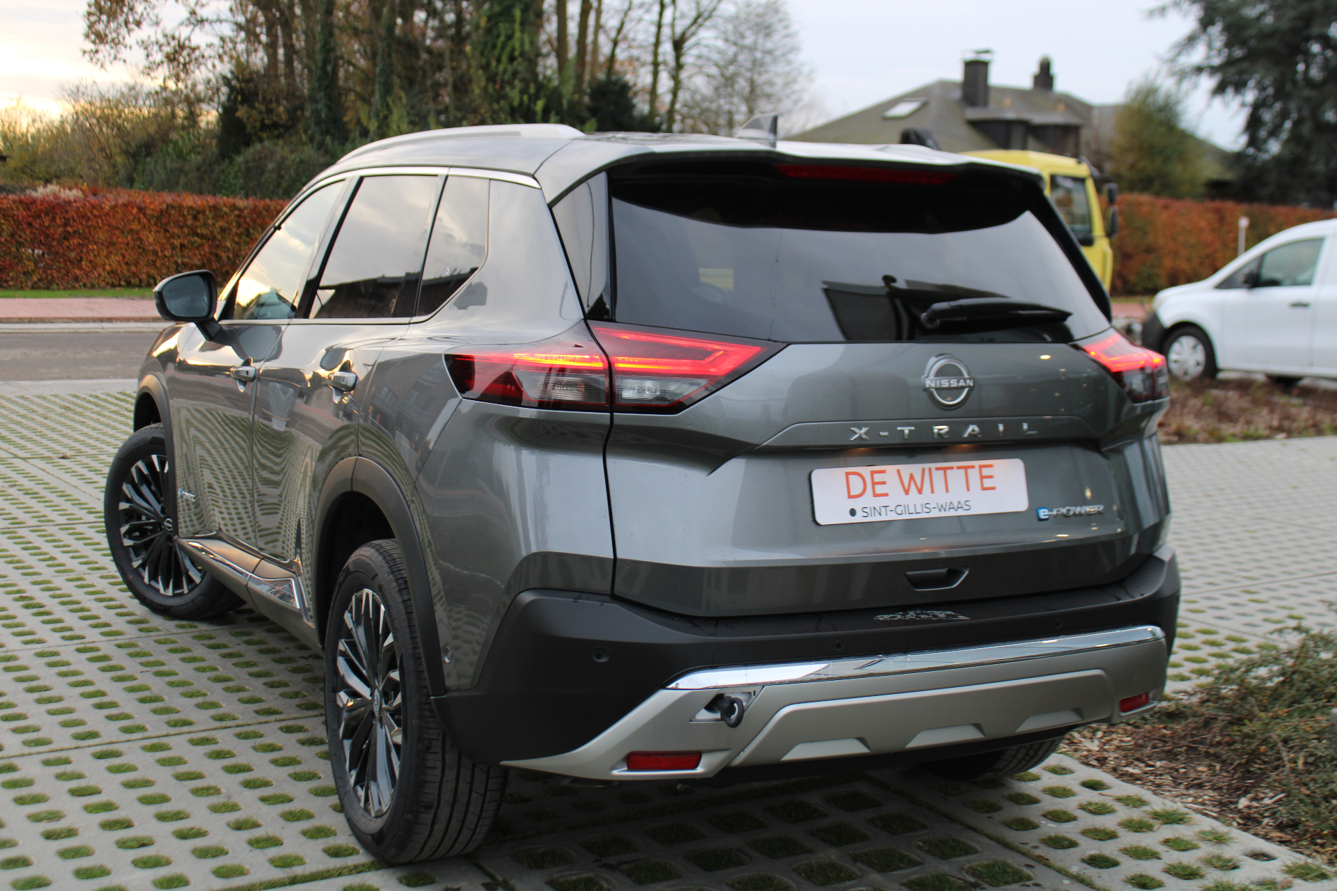 Nissan X-Trail e-Power Tekna + Glass Roof
