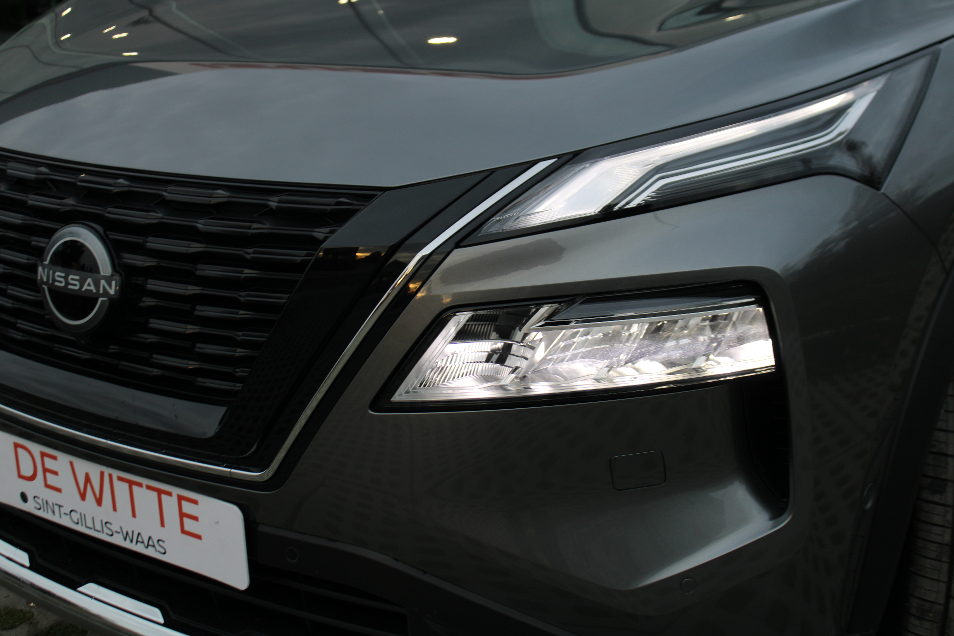 Nissan X-Trail e-Power Tekna + Glass Roof