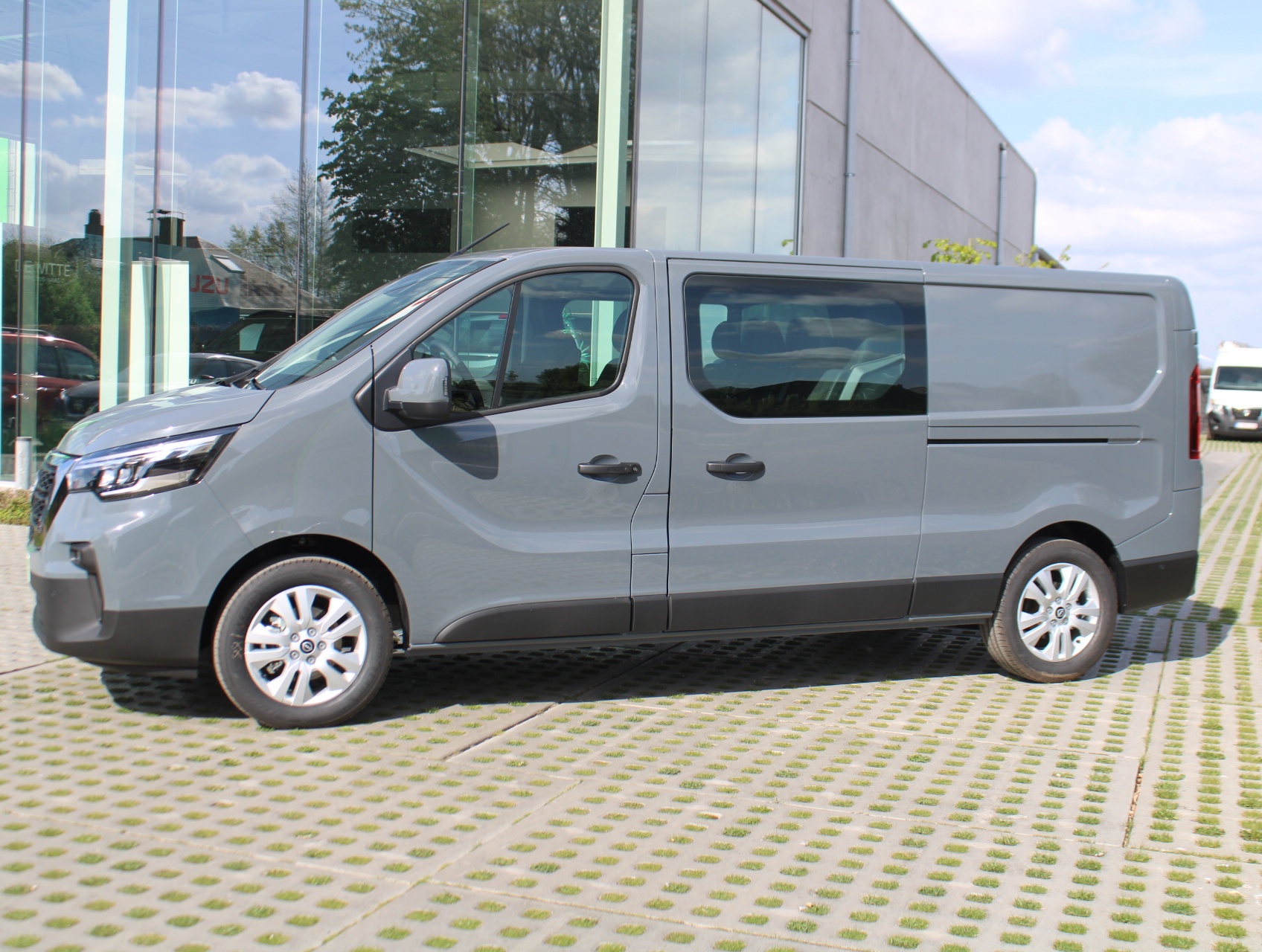 Nissan Primastar Dubbele Cabine L2H1 150pk DCT N-Connecta