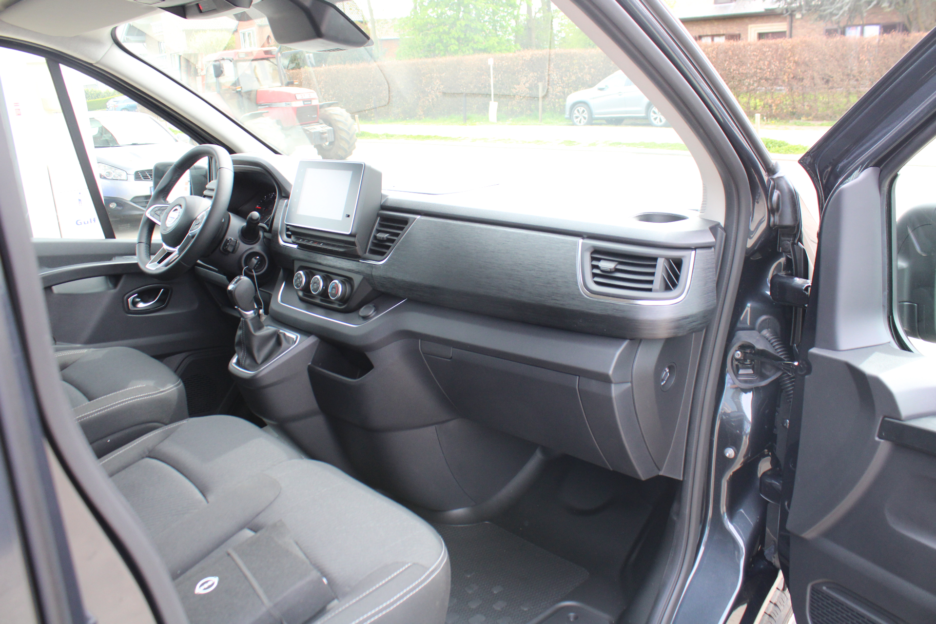 Nissan Primastar Dubbele Cabine L2H1 150pk DCT Tekna