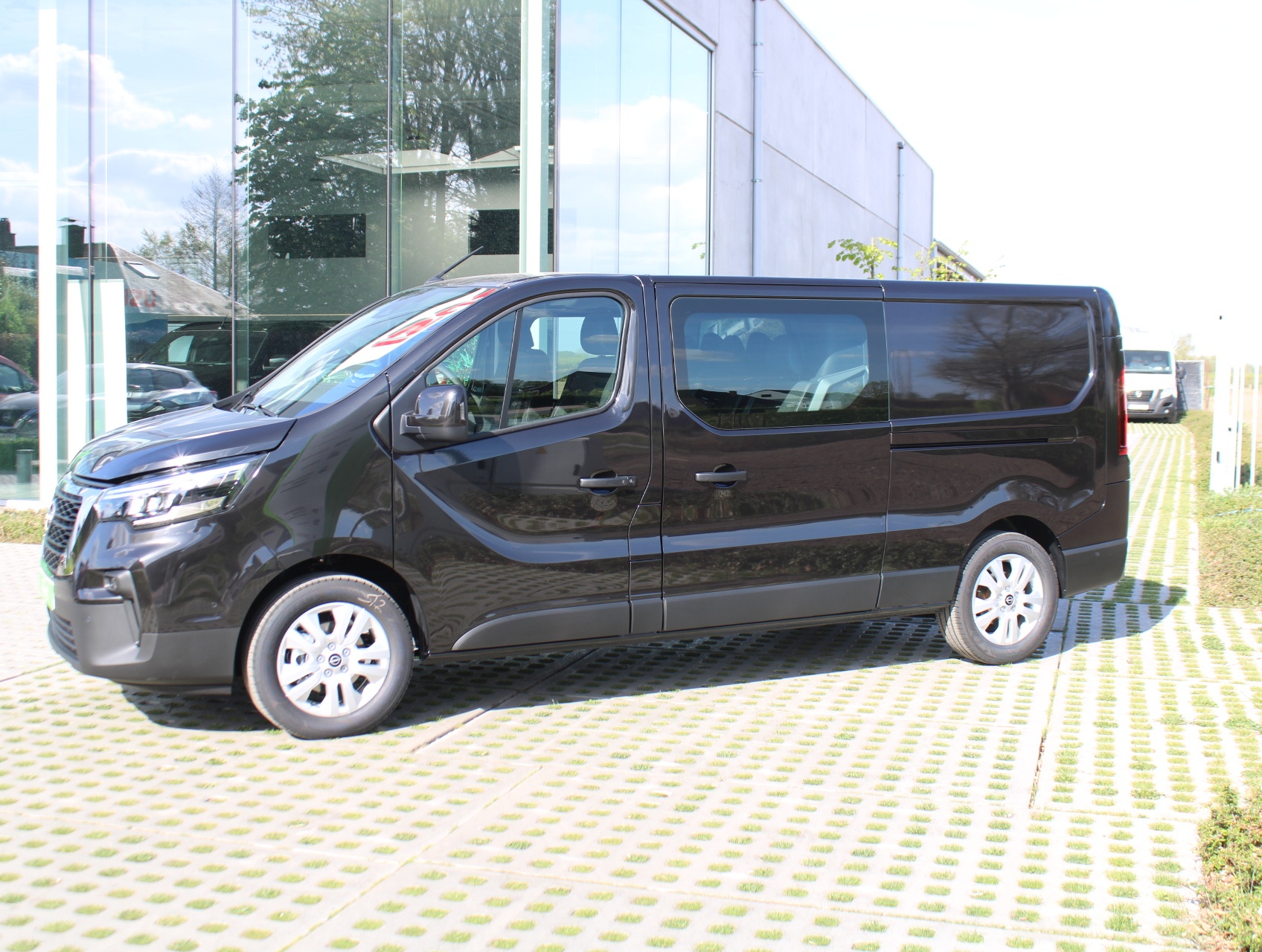 Nissan Primastar Dubbele Cabine L2H1 150pk DCT Tekna