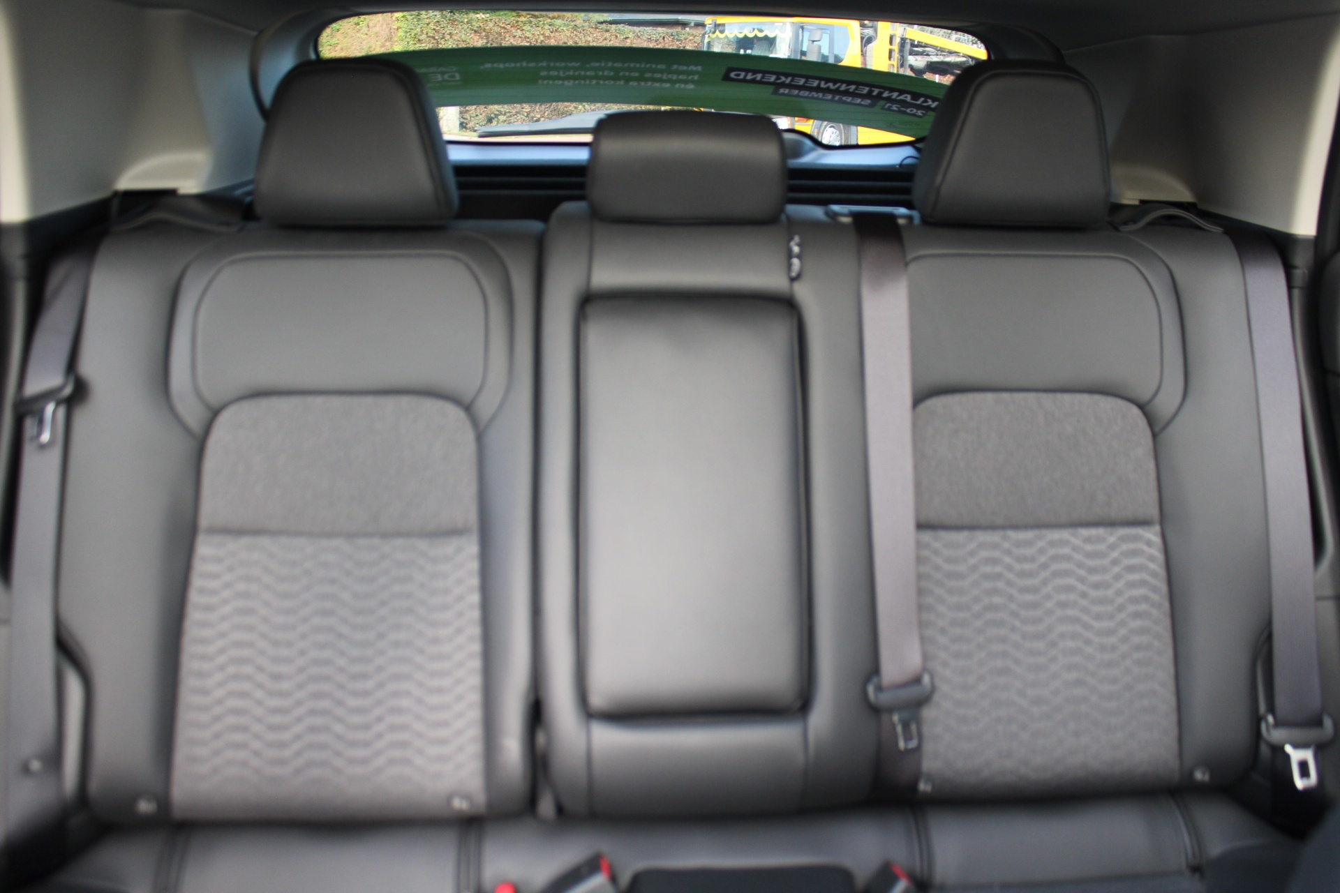 Nissan ARIYA ADVANCE 63kWh + Sunroof + 22kW Charger