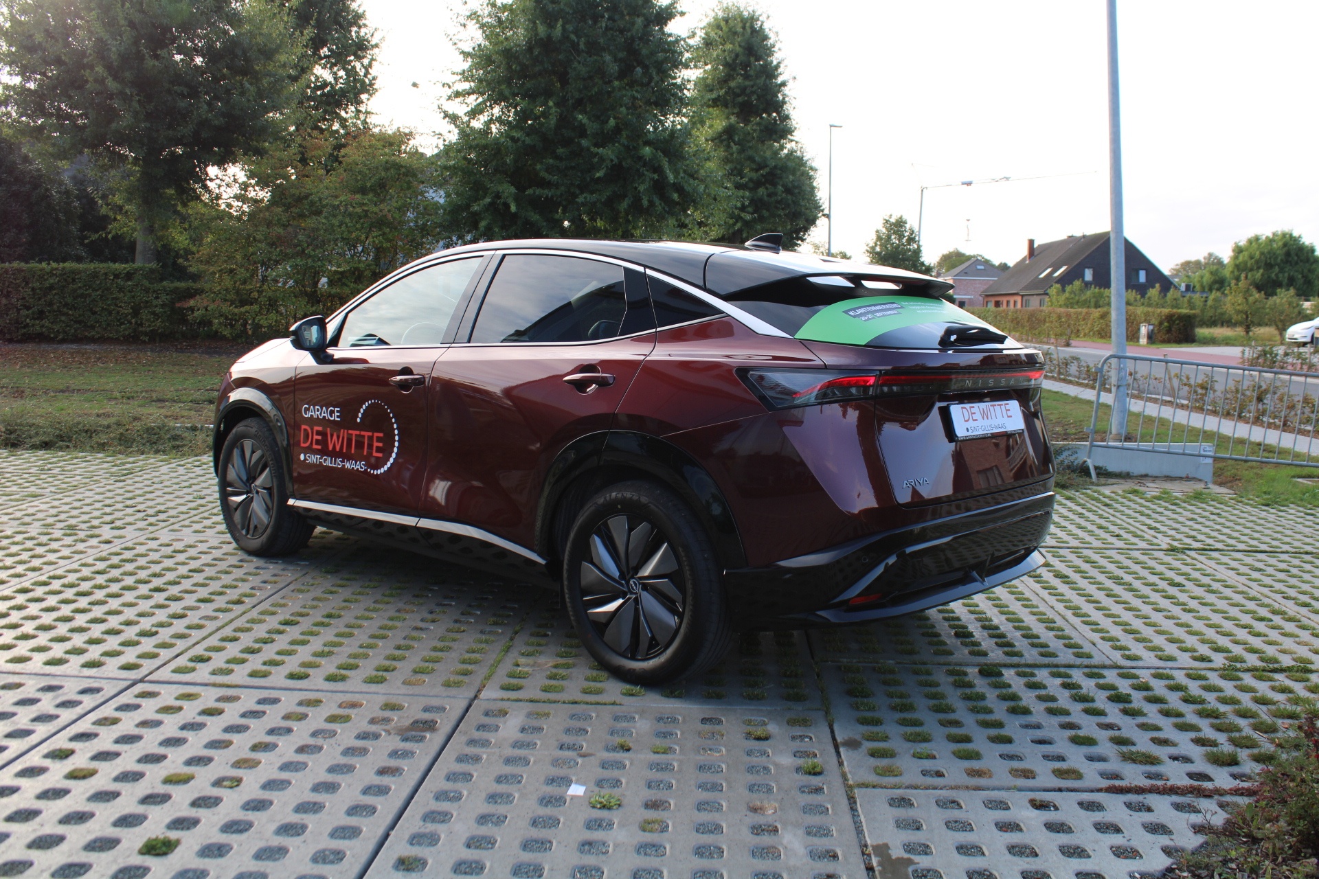 Nissan ARIYA ADVANCE 63kWh + Sunroof + 22kW Charger