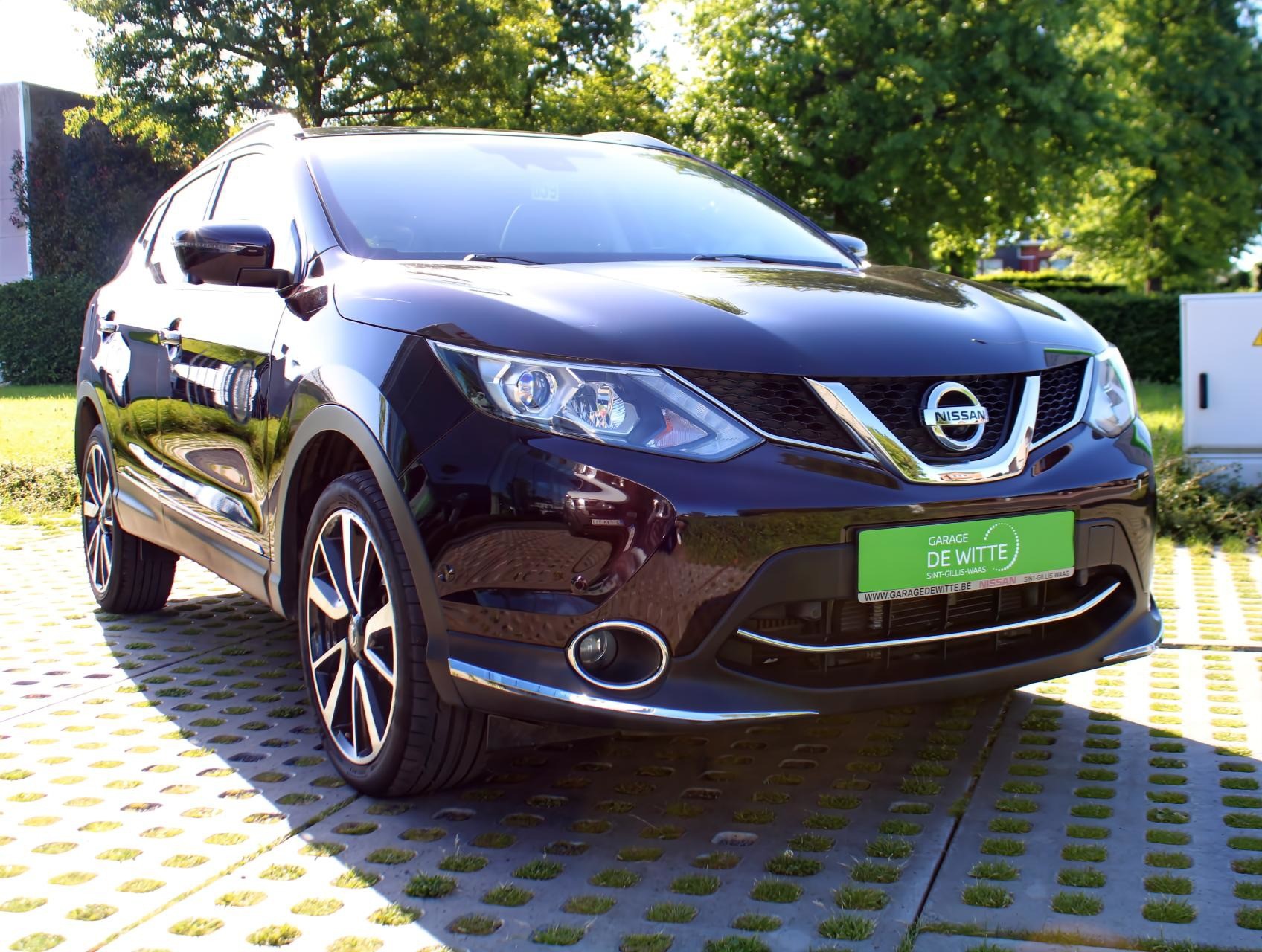 Nissan QASHQAI Tekna DIG-T 115 Xtronic + Glass Roof