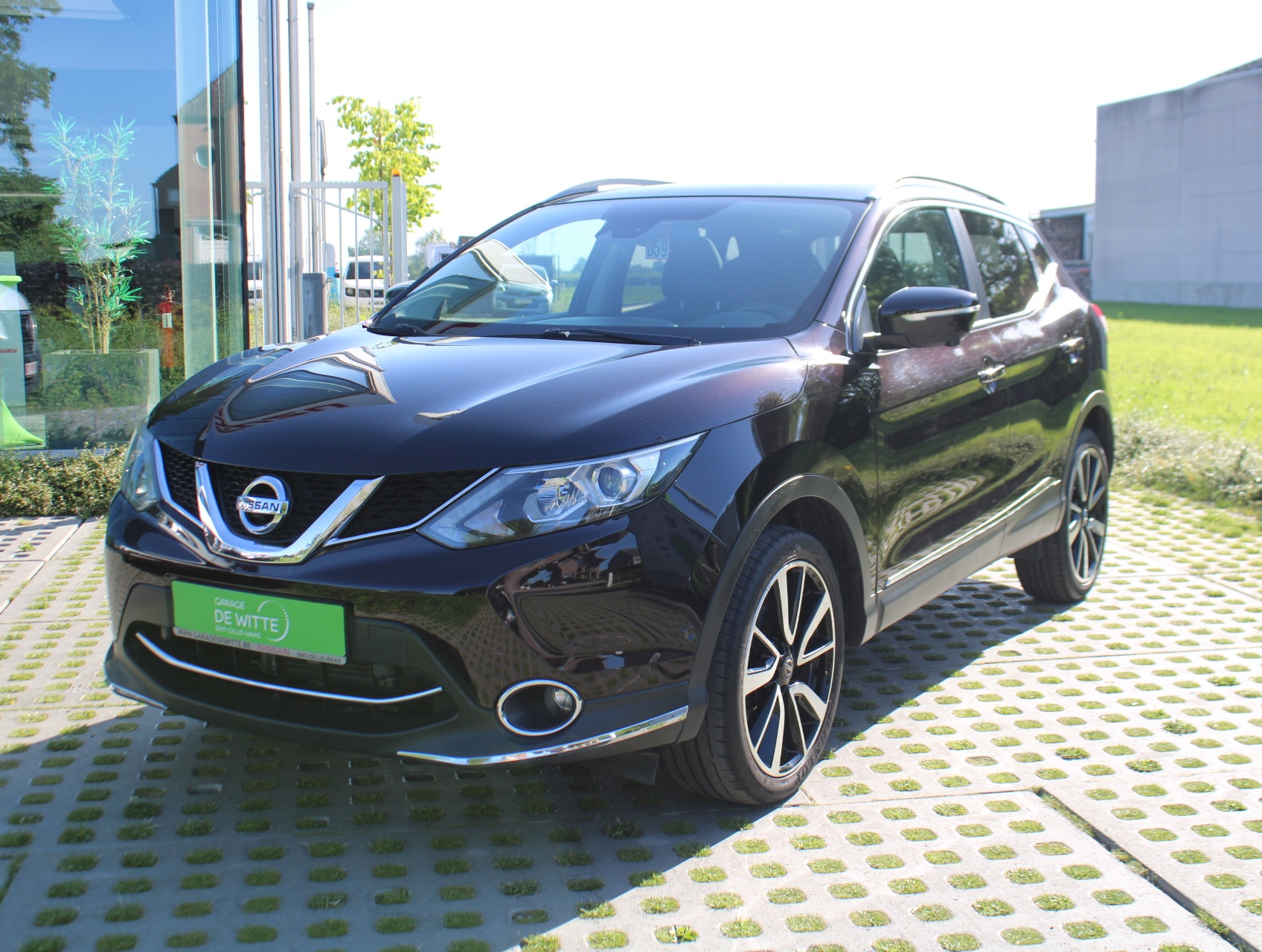 Nissan QASHQAI Tekna DIG-T 115 Xtronic + Glass Roof