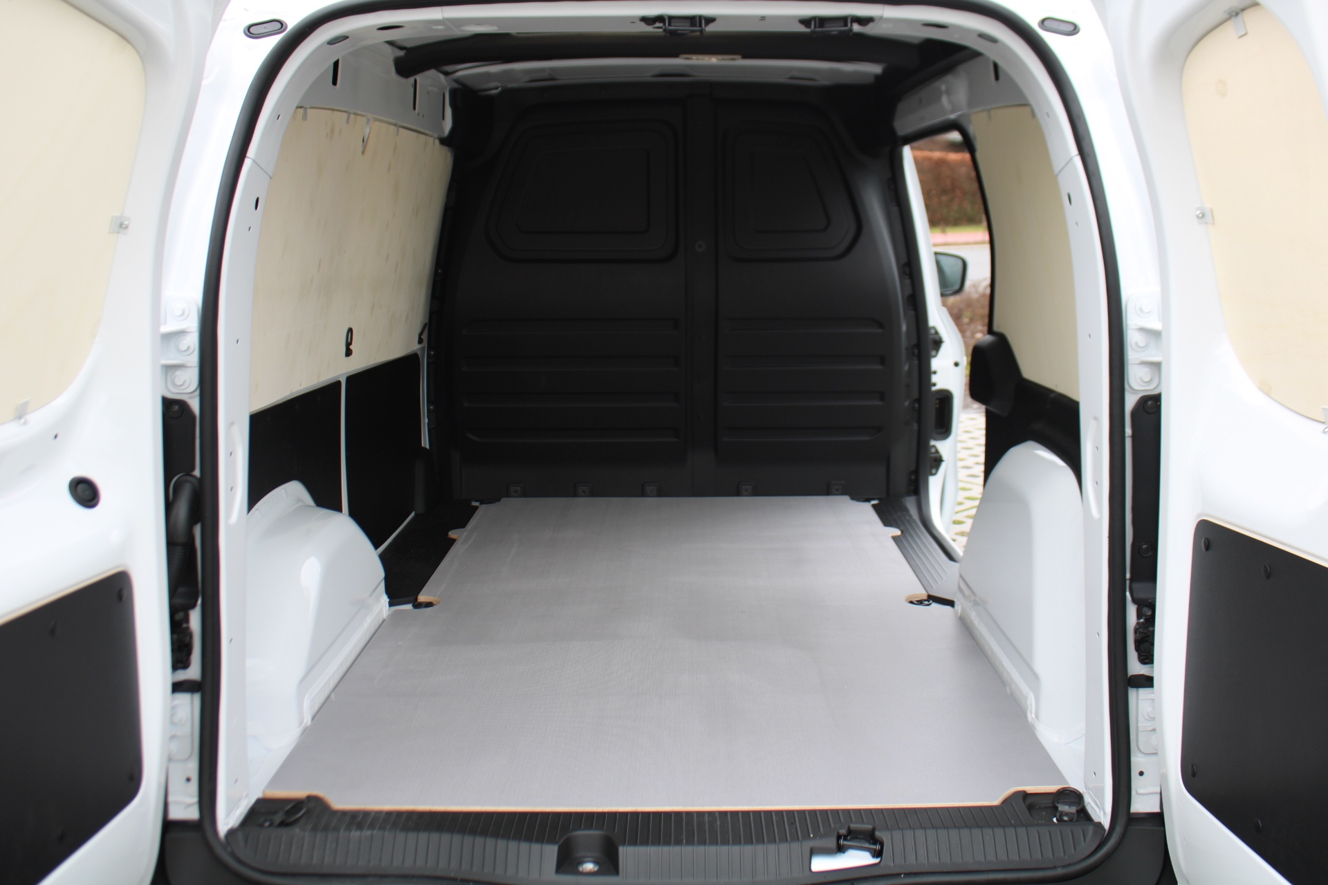Nissan Townstar VAN L2H1 N-CONNECTA 130pk + Cargo Pack