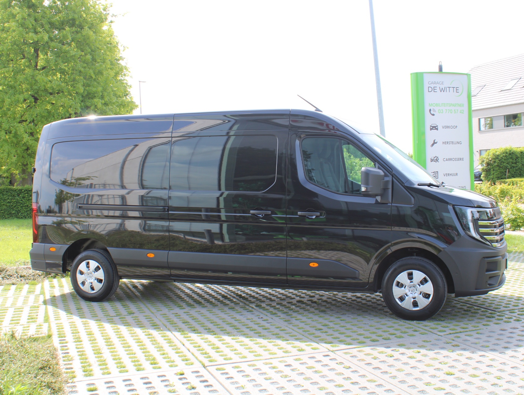 Nissan Interstar VAN L3H2 dCi 170pk AT Tekna + Cargo Pack + A/T Banden + Trekhaak + Opstap