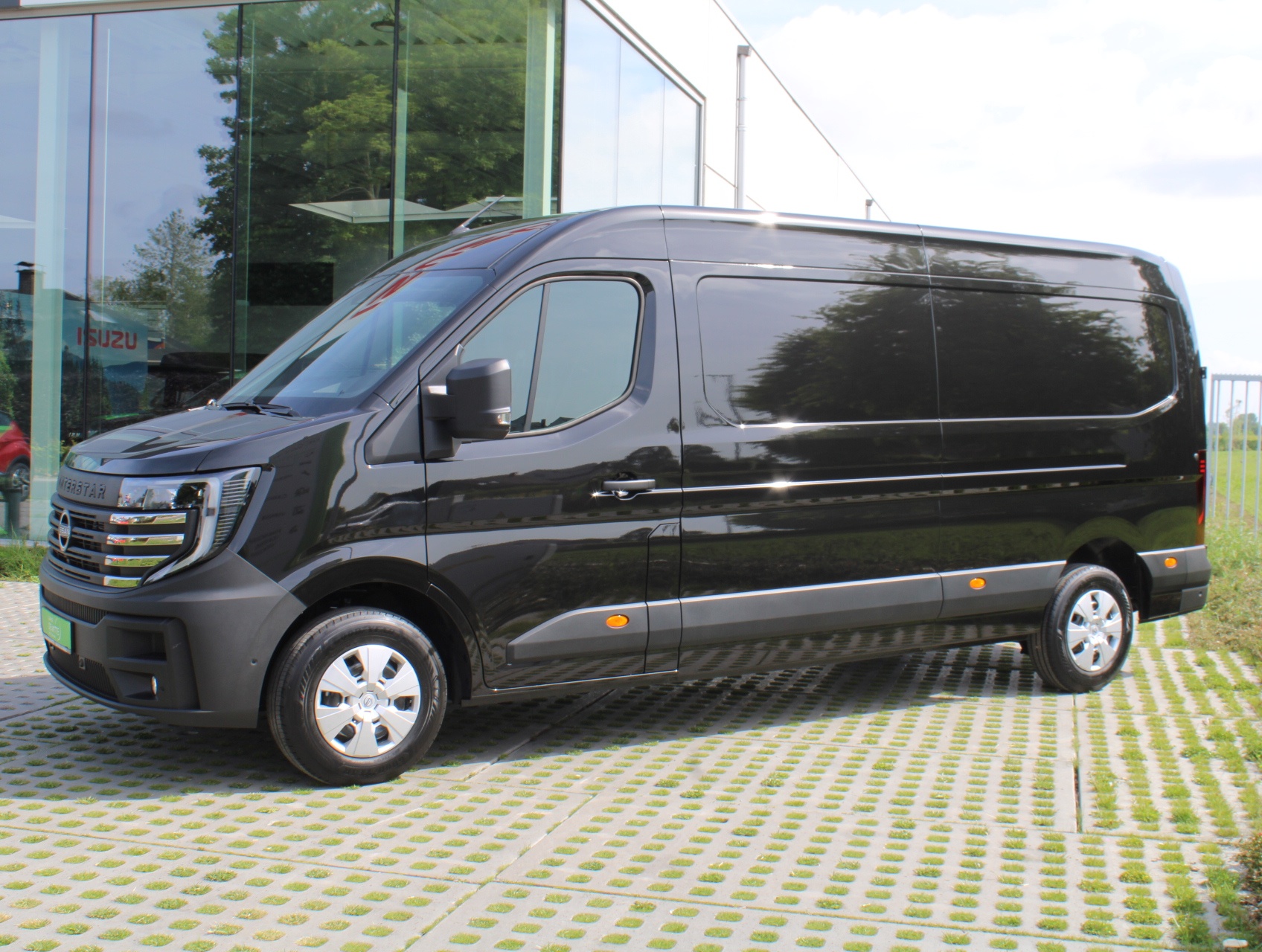 Nissan Interstar VAN L3H2 dCi 170pk AT Tekna + Cargo Pack + A/T Banden + Trekhaak + Opstap