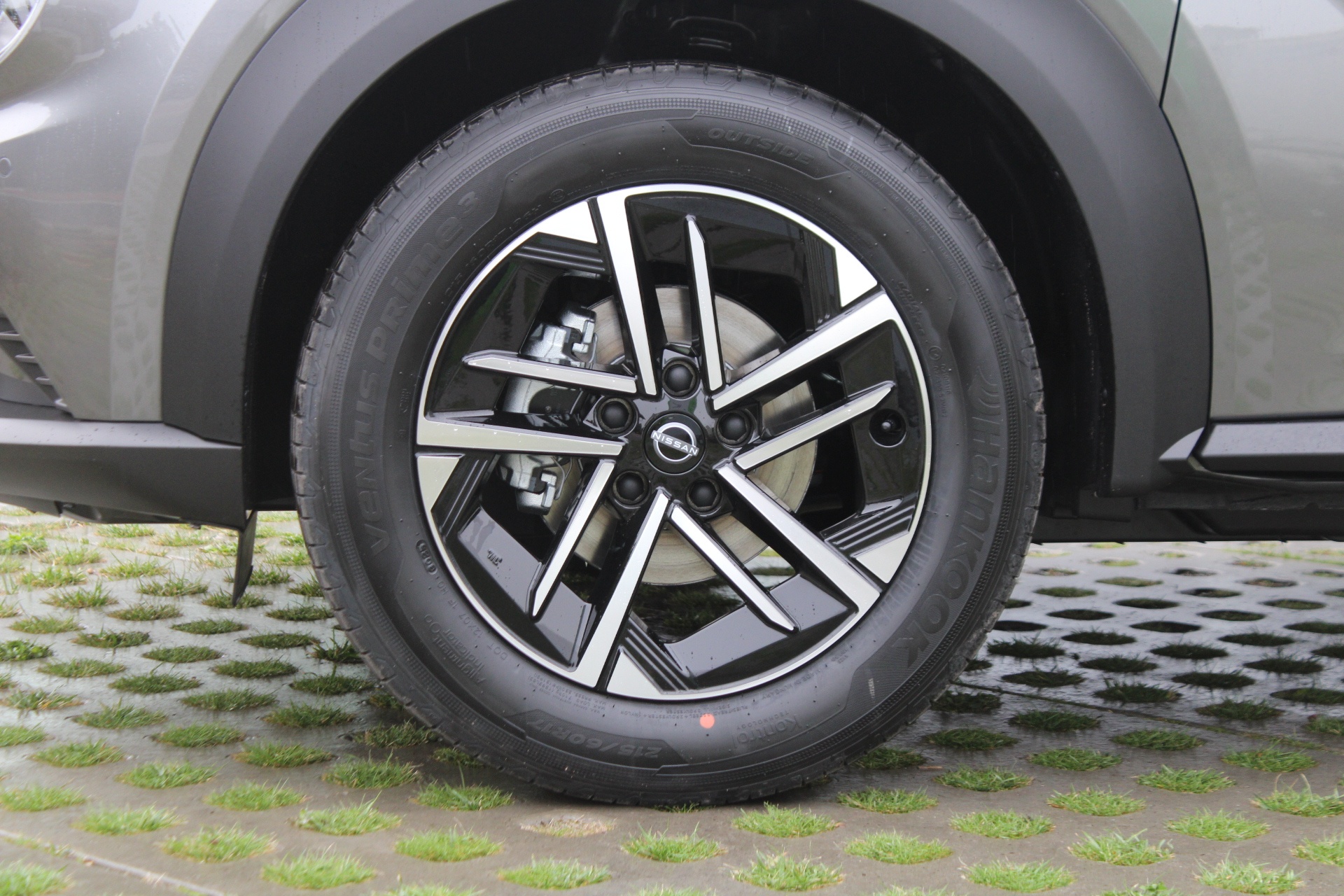 Nissan Juke DIG-T 145 HEV N-Connecta