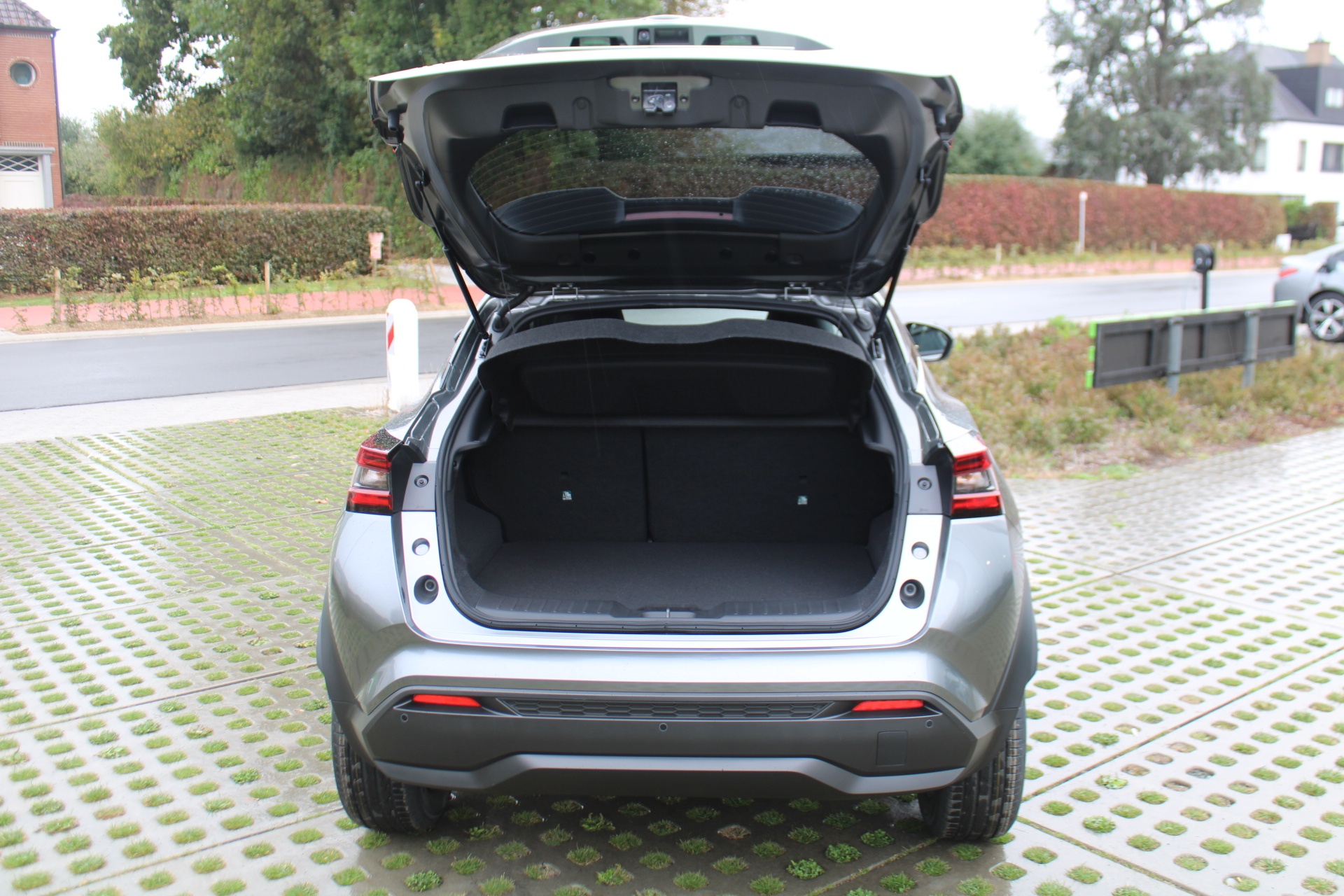 Nissan Juke DIG-T 145 HEV N-Connecta