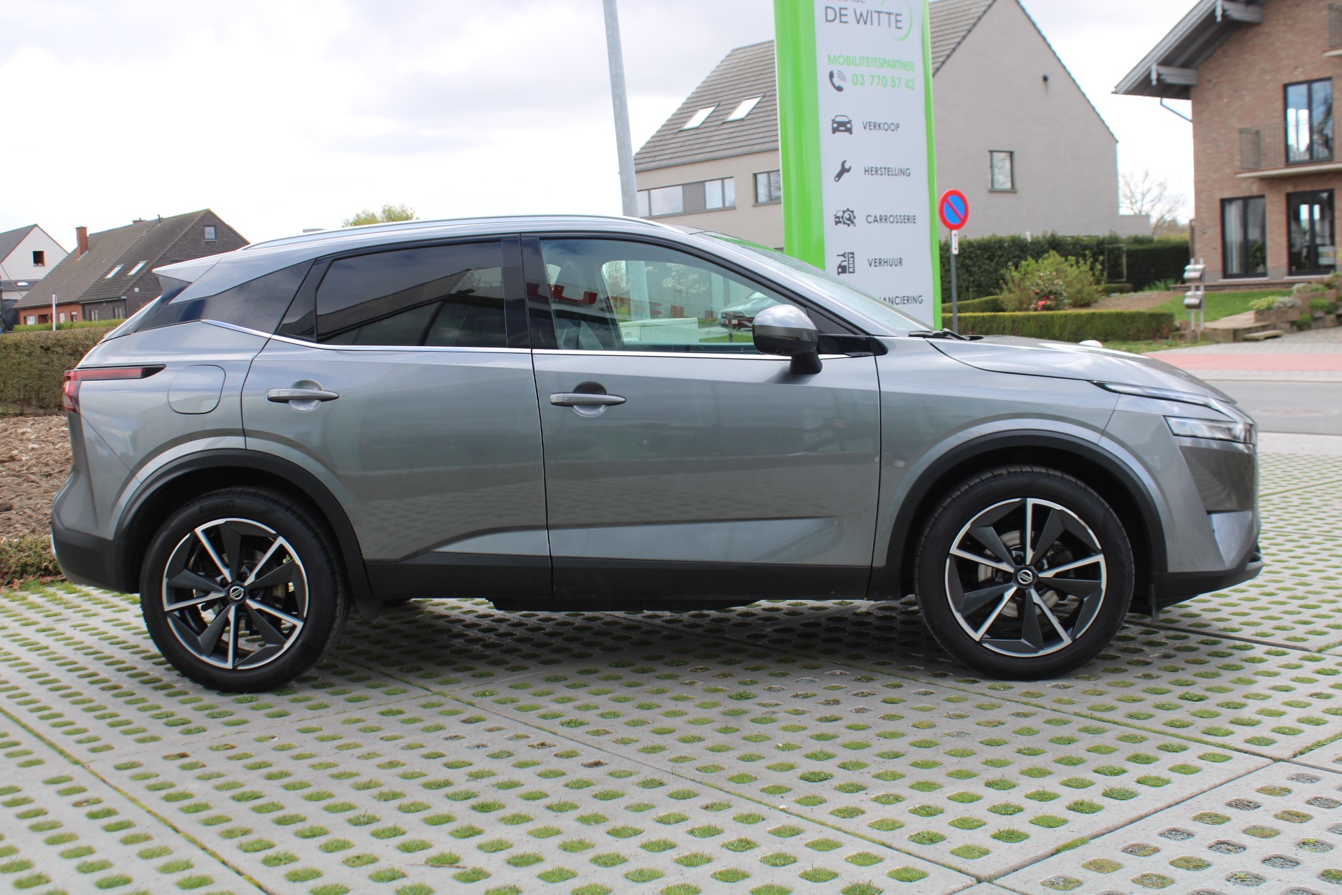Nissan QASHQAI Tekna 140 pk + Glass Roof