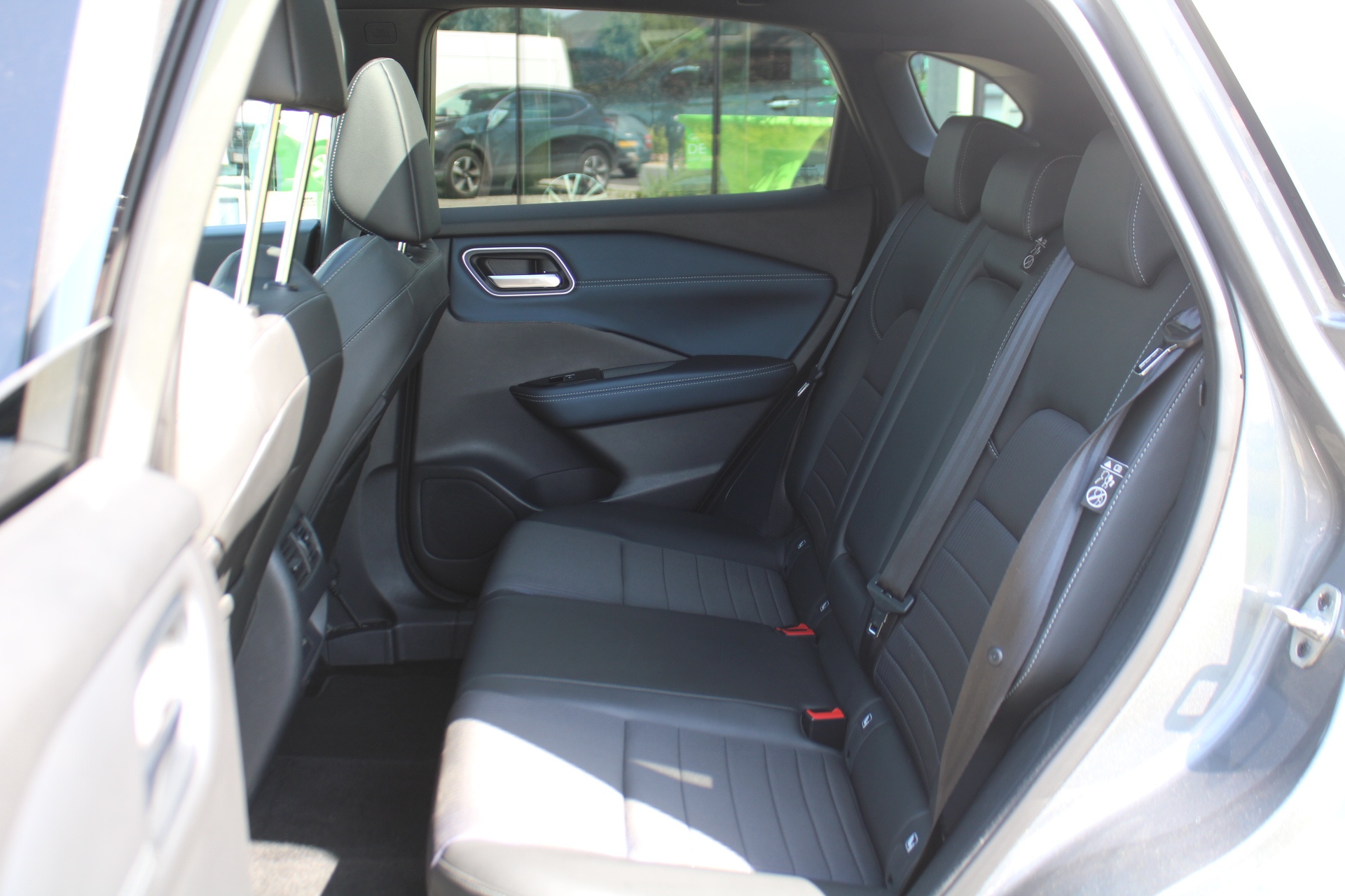 Nissan QASHQAI Tekna 140 pk + Glass Roof