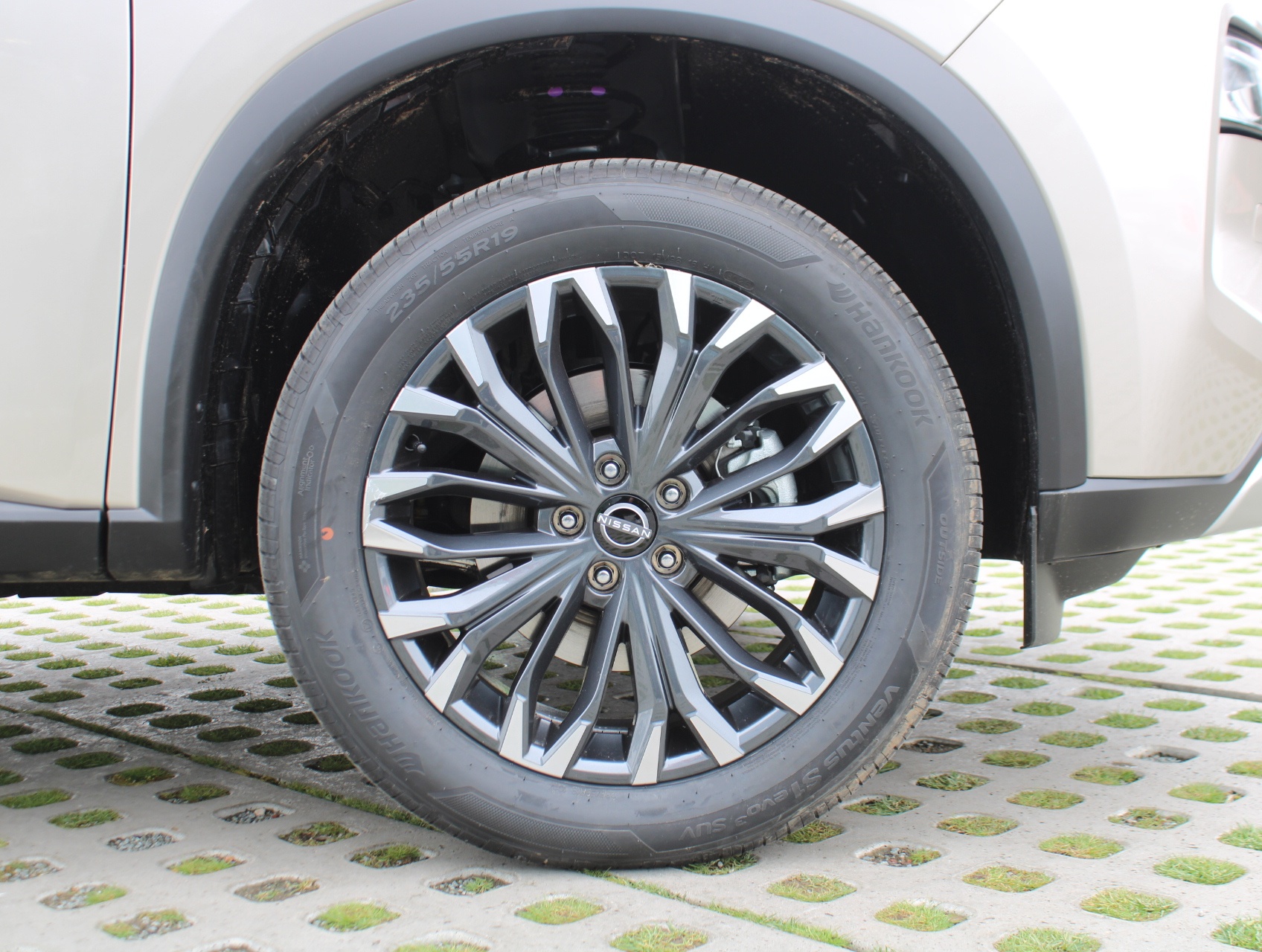 Nissan X-Trail Mild-Hybrid Tekna + Glass Roof + 7 Zitplaatsen