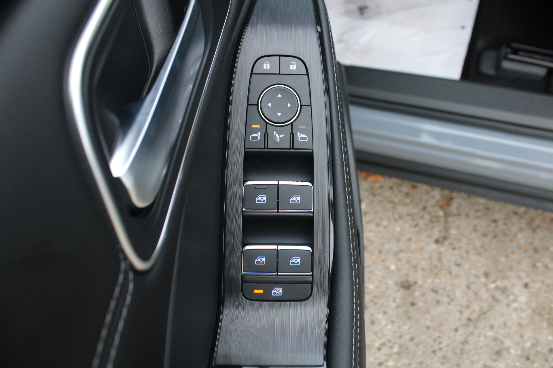 Nissan X-Trail Mild-Hybrid Tekna + Glass Roof + 7 Zitplaatsen