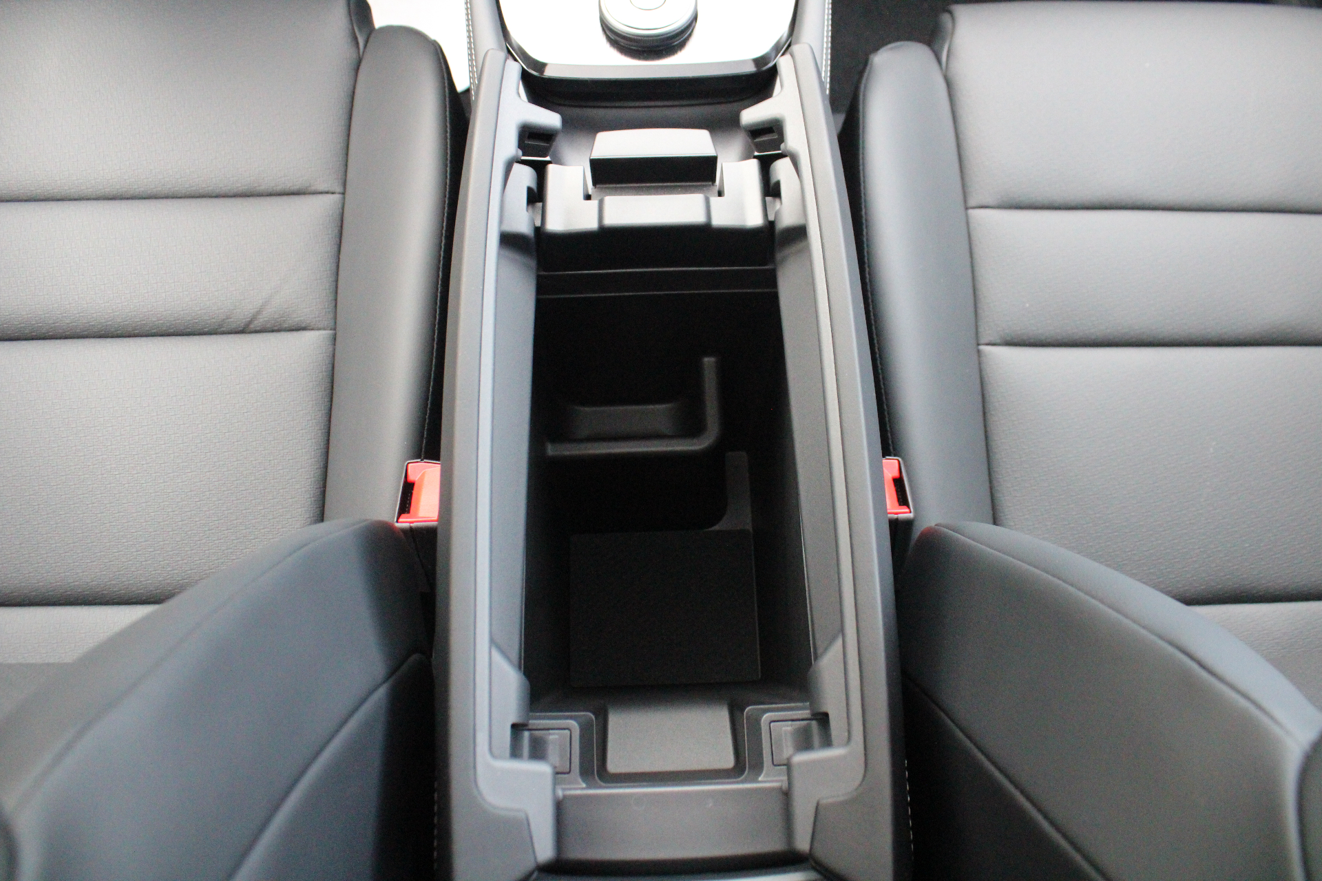 Nissan X-Trail Mild-Hybrid Tekna 2WD + Glass Roof + 7 Zitplaatsen