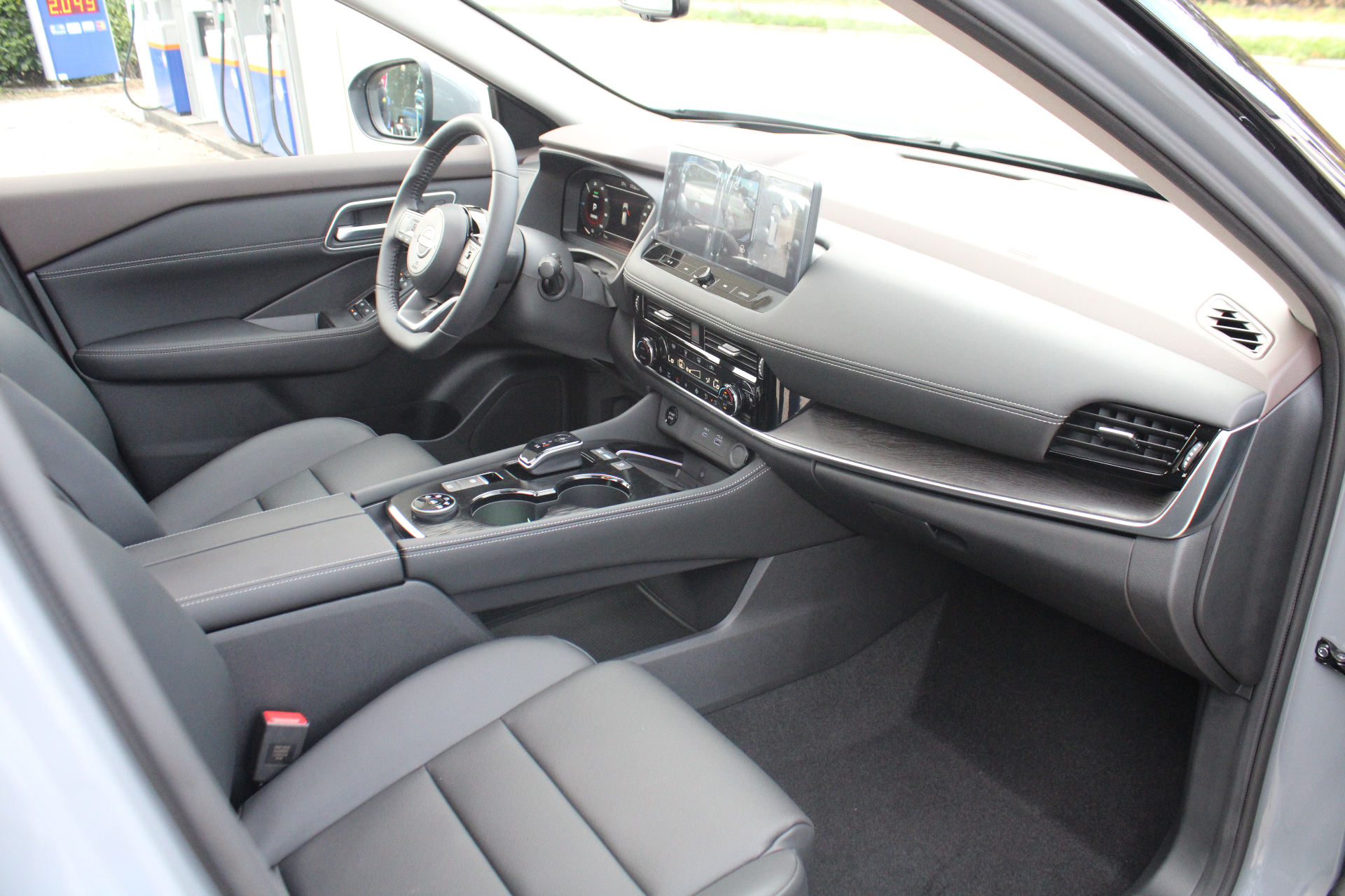 Nissan X-Trail Mild-Hybrid Tekna 2WD + Glass Roof + 7 Zitplaatsen