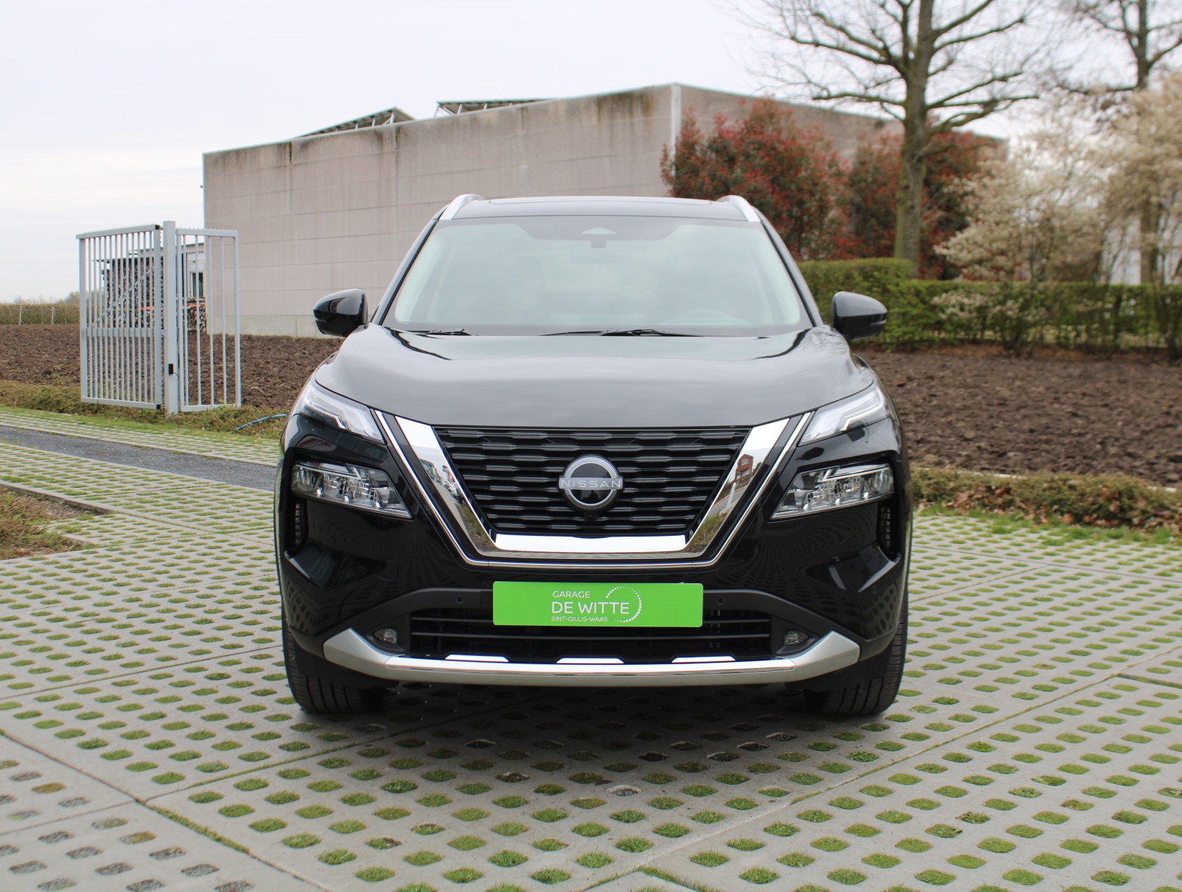 Nissan X-Trail Mild-Hybrid Tekna 2WD + Glass Roof + 7 Zitplaatsen