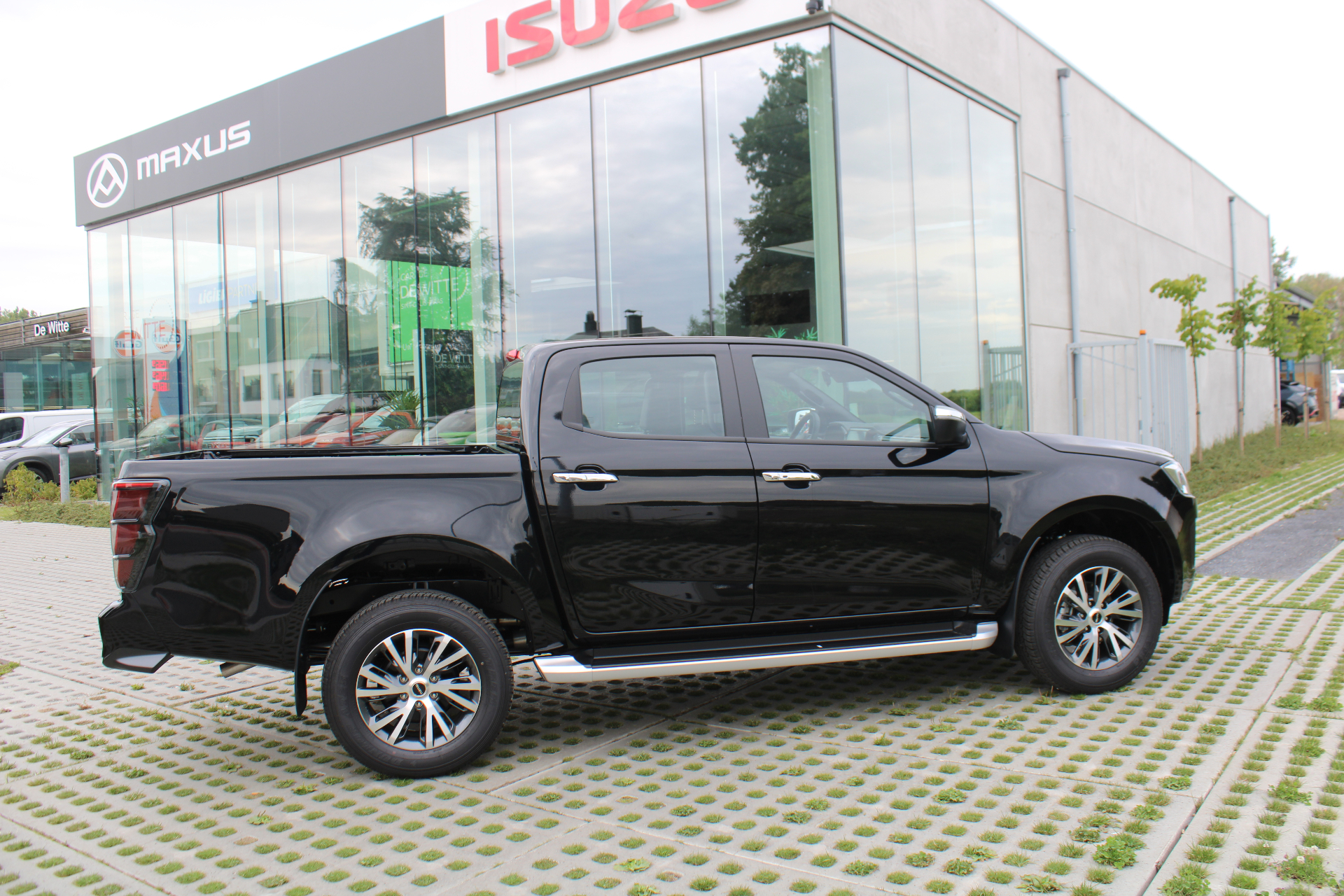 Isuzu D-Max 2.2d Double Cab LSX + Diff. Lock