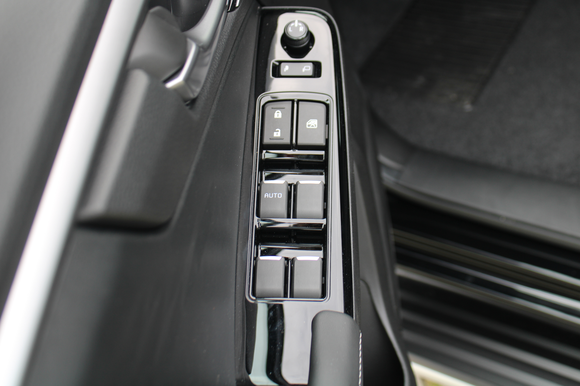 Isuzu D-Max 2.2d Double Cab LSX + Diff. Lock