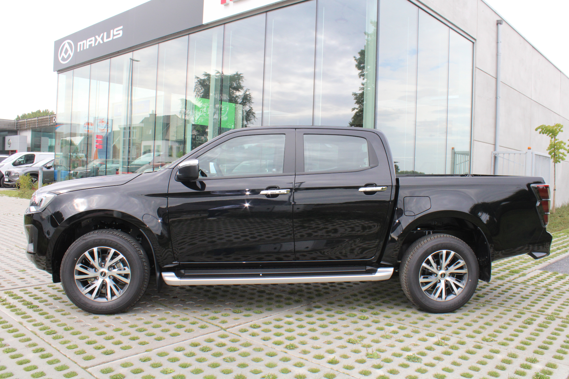 Isuzu D-Max 2.2d Double Cab LSX + Diff. Lock