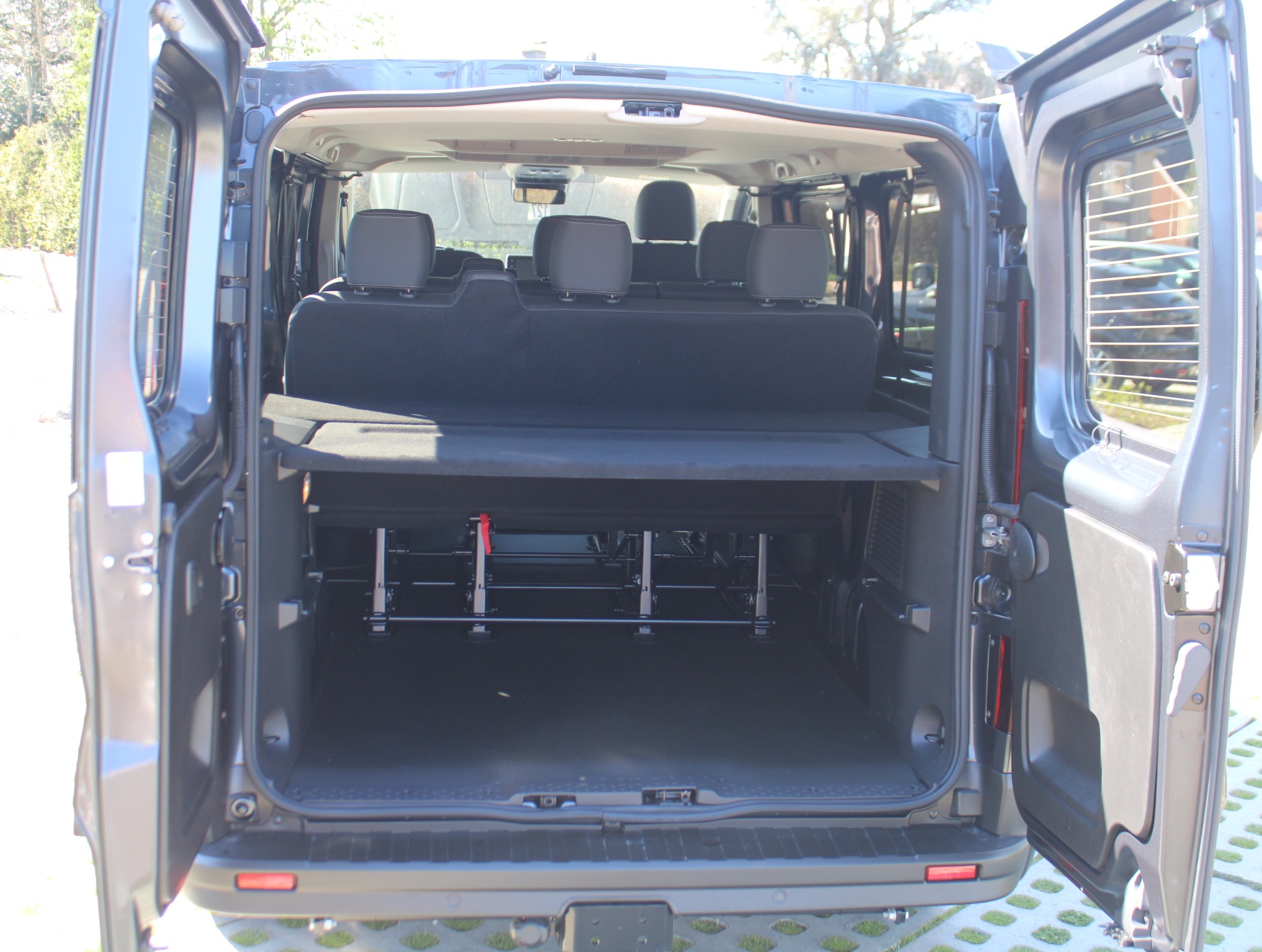 Nissan Primastar Combi L2H1 150pk DCT Tekna + Trekhaak